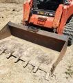 2013 Kubota SVL75 skid steer 2