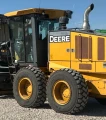 2013 John Deere 772G motor grader