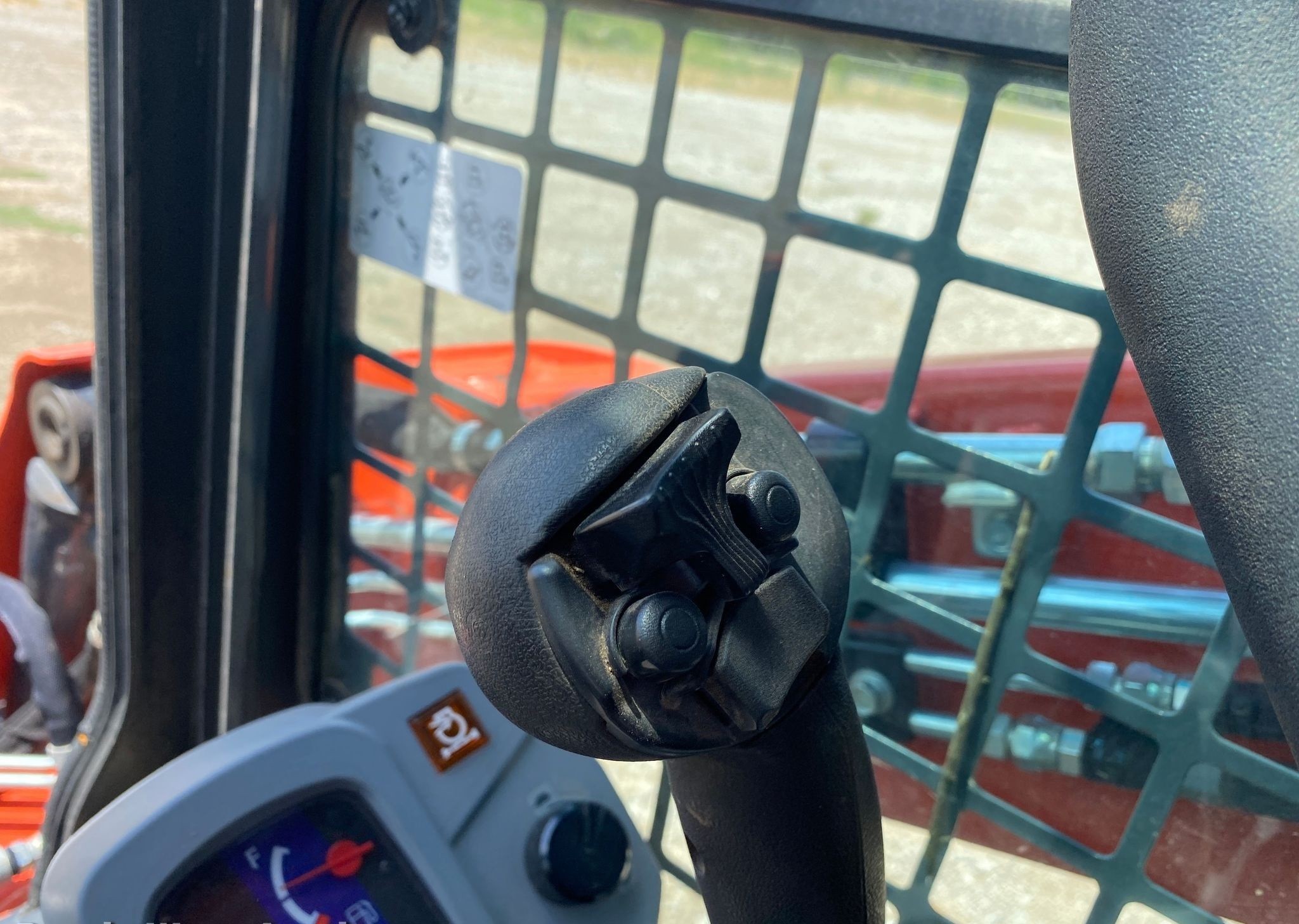 gallery 2021 Kubota SVL65-2  tracked skid steer loader