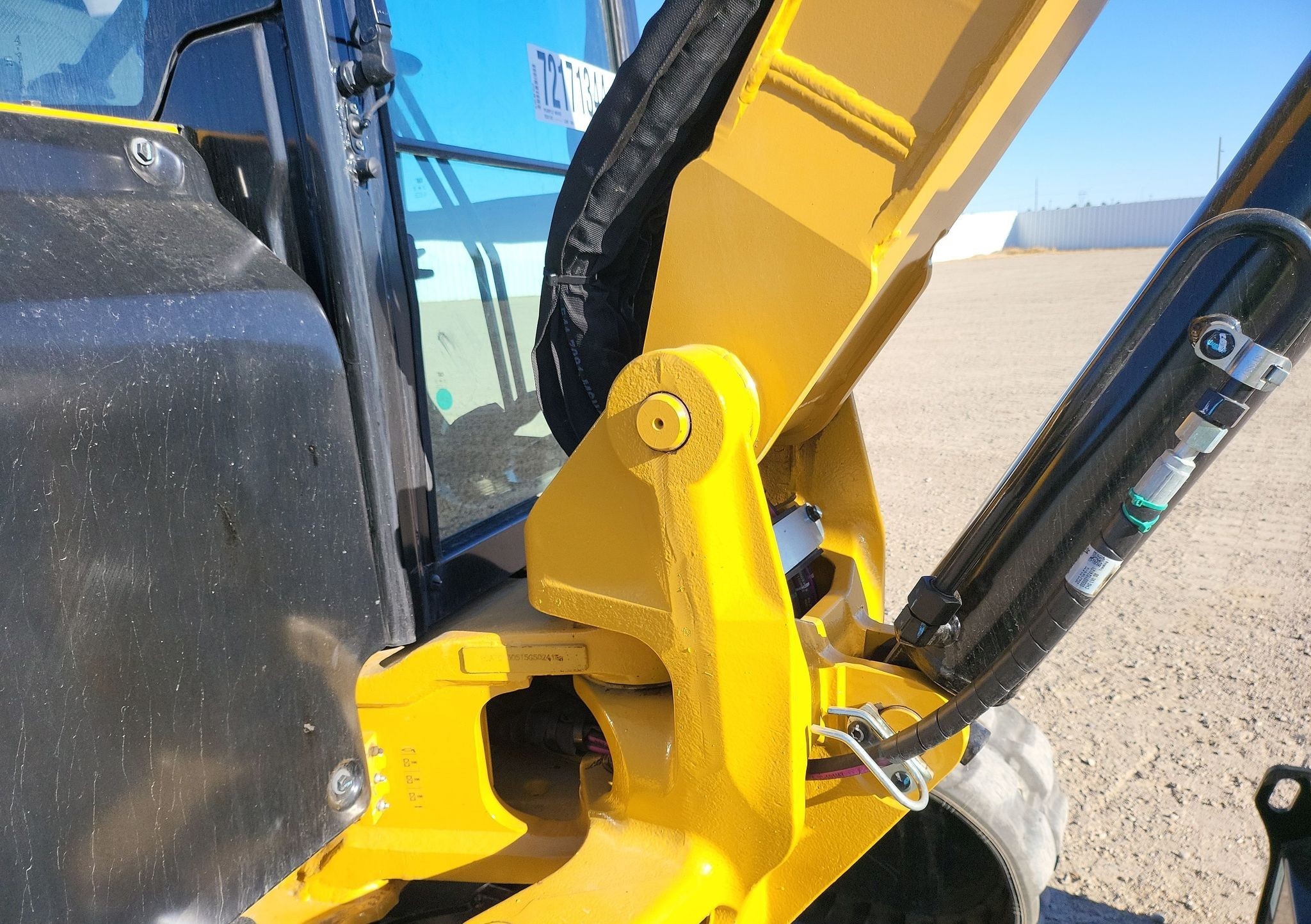 gallery 2023 Caterpillar 305CR mini excavator