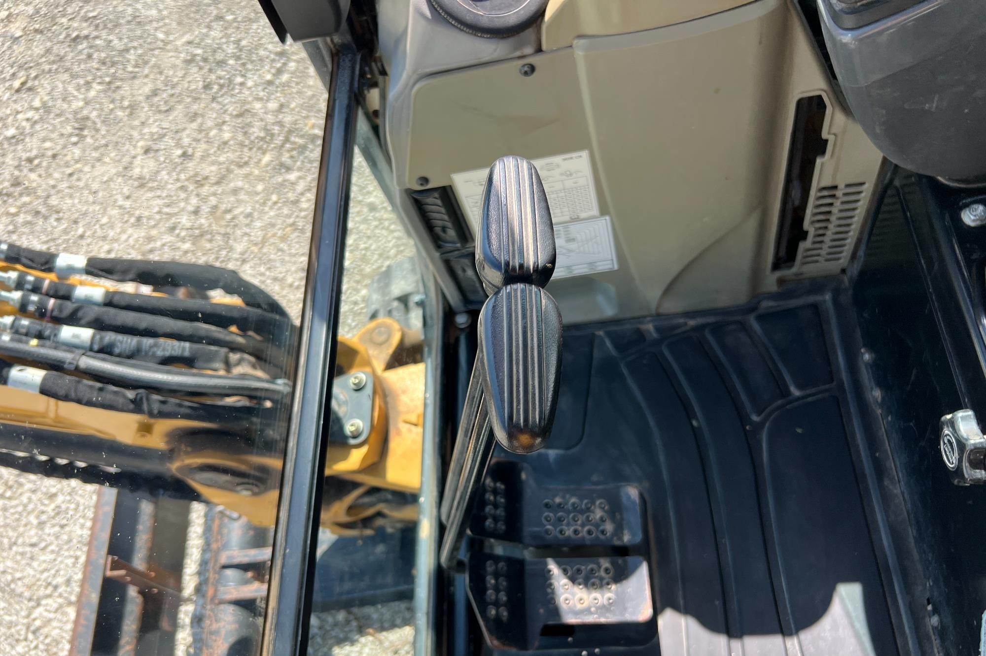 gallery 2016 Caterpillar 303E Mini Excavator