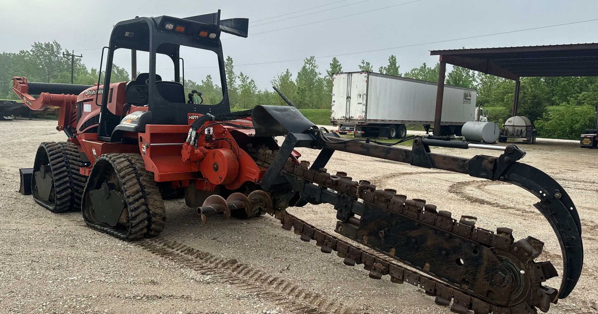 gallery 2013 Ditch Witch RT120 Quad trencher