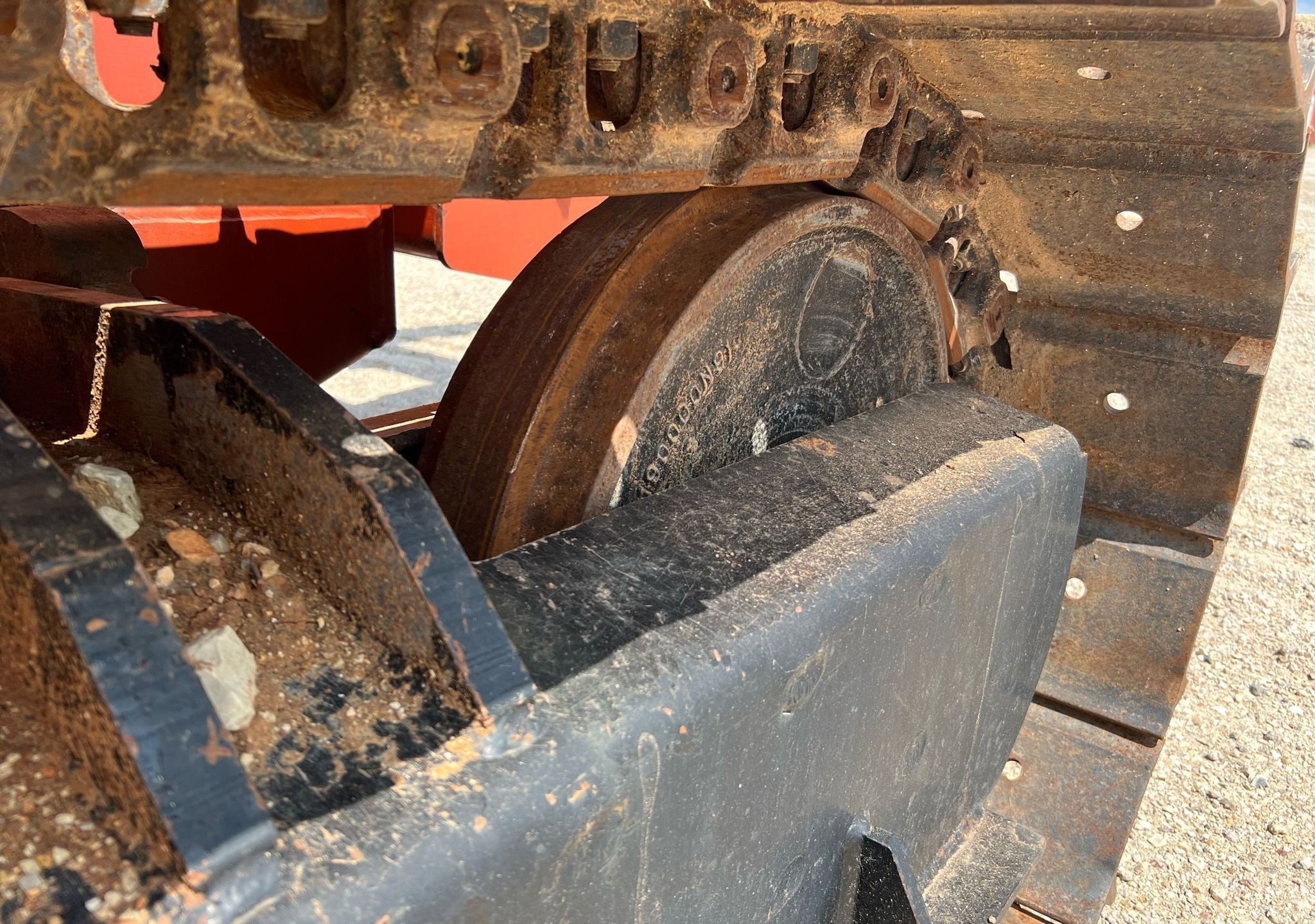gallery 2006 Ditch Witch HT185 cable plow