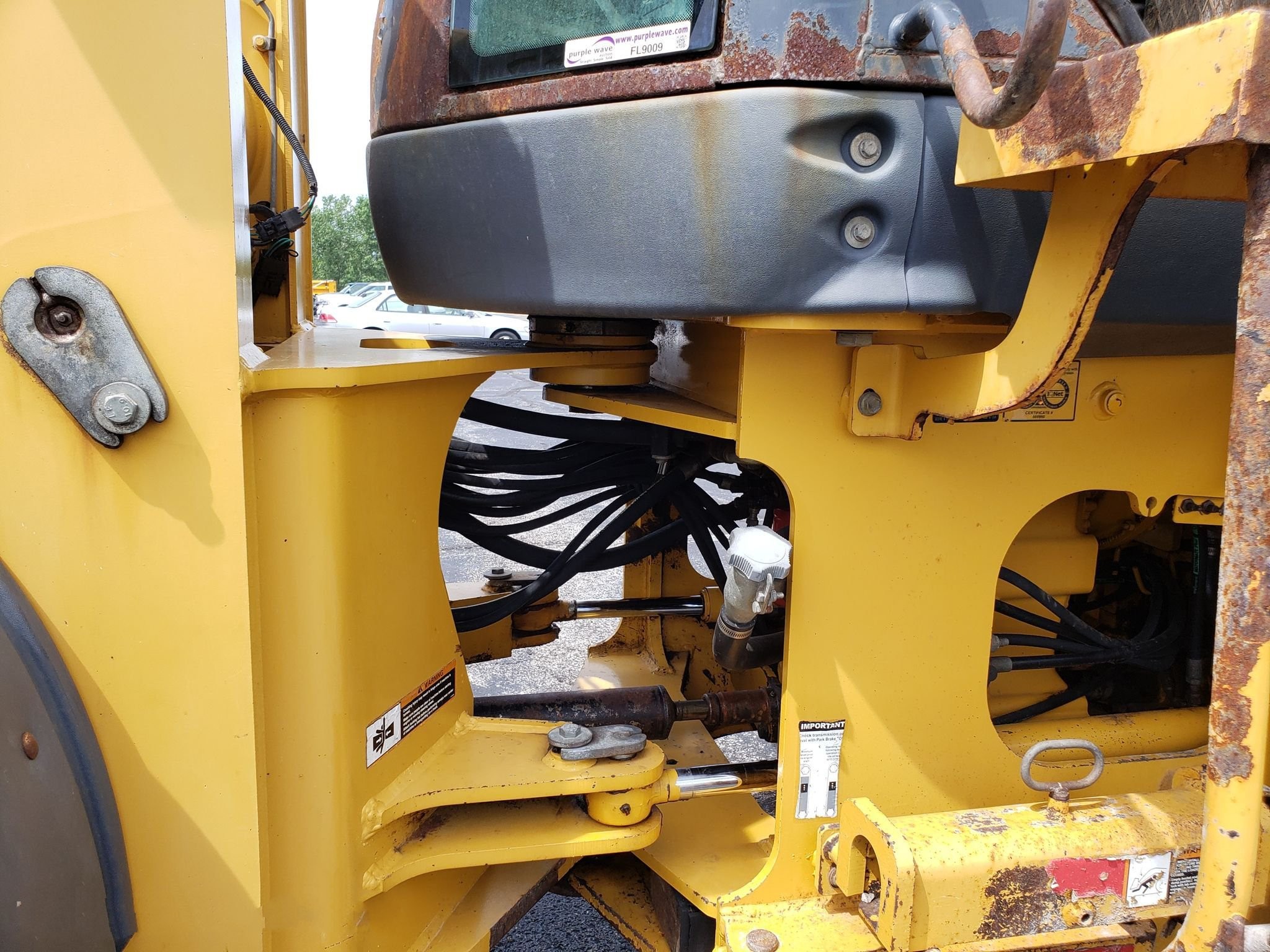 gallery 2004 John Deere 544J wheel loader