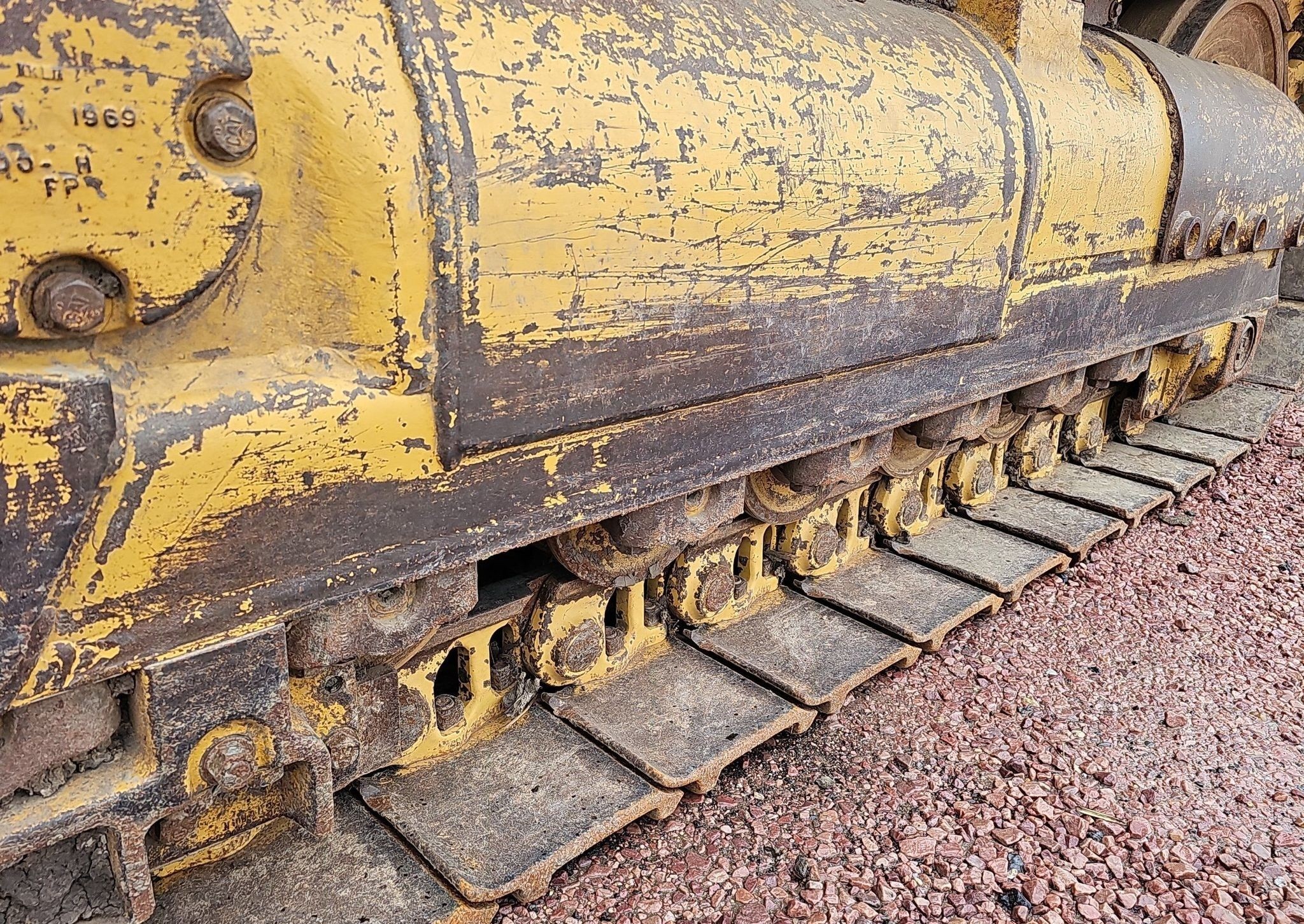 gallery 2015 Caterpillar 963D track loader
