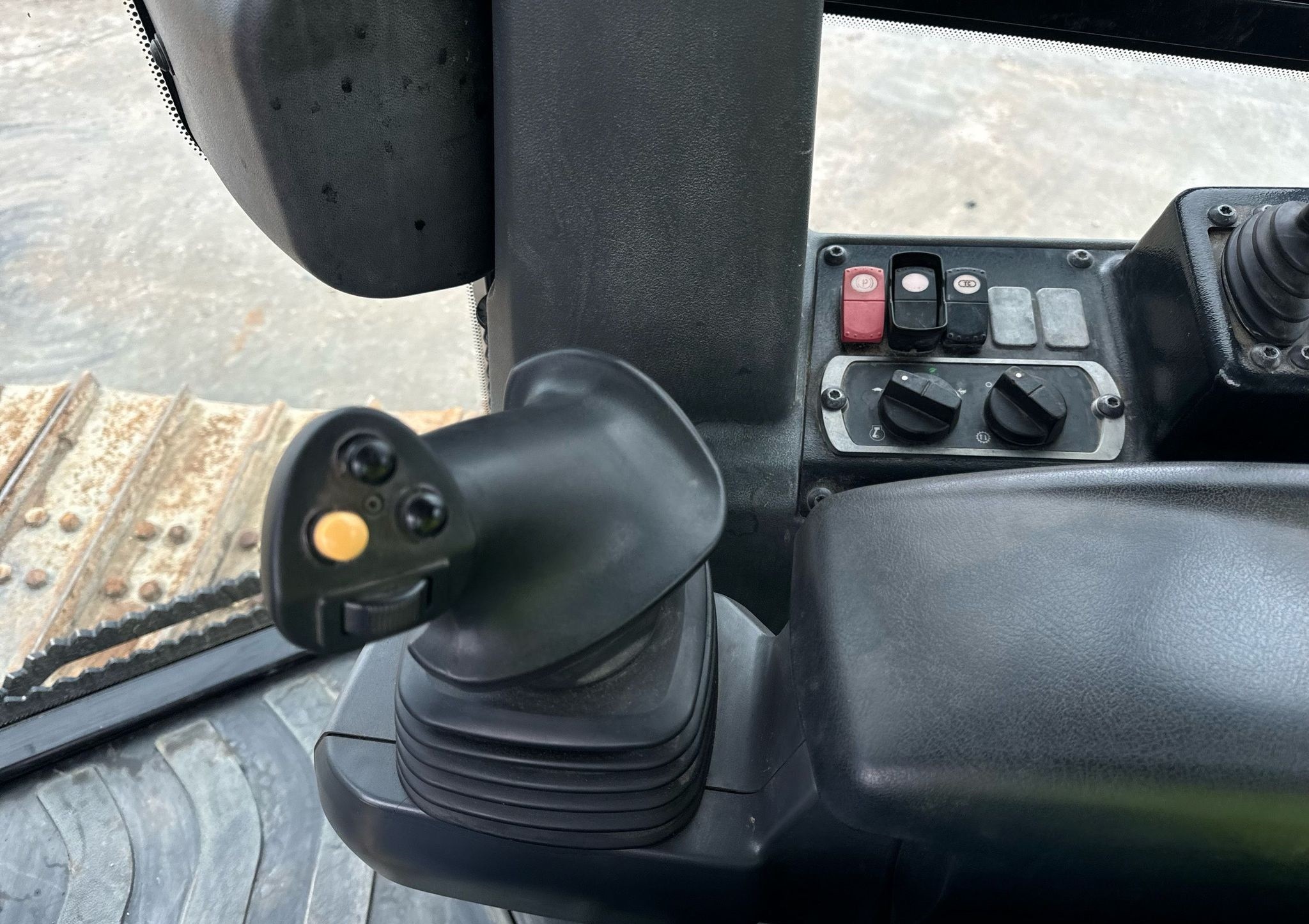 gallery 2016 Caterpillar D6K2 LGP dozer