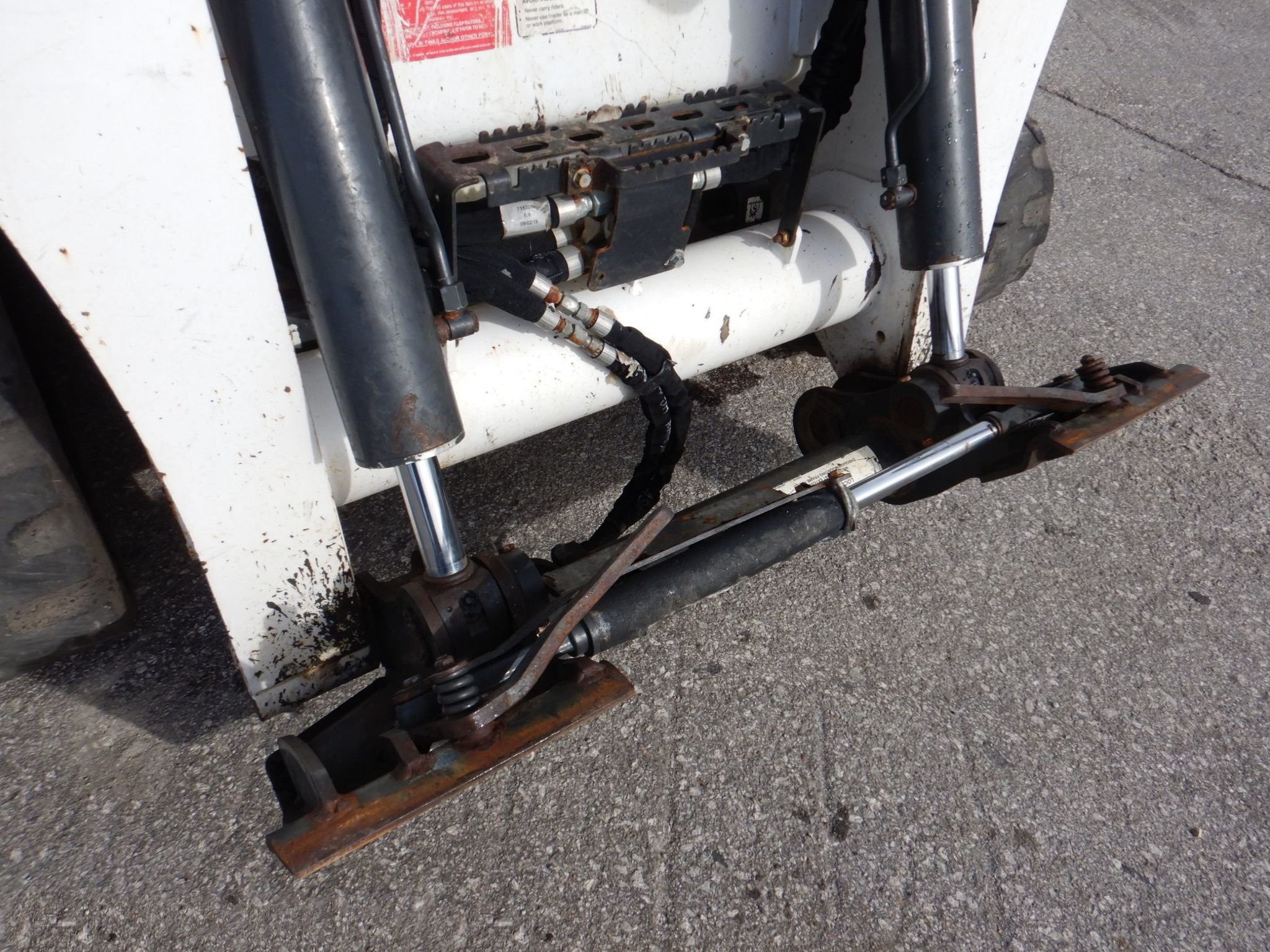 gallery 2019 Bobcat T870 tracked skid steer loader