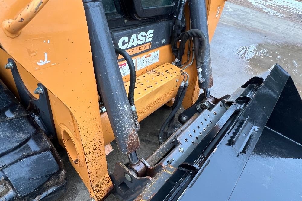 gallery 2012 Case TR320 Compact Track Loader