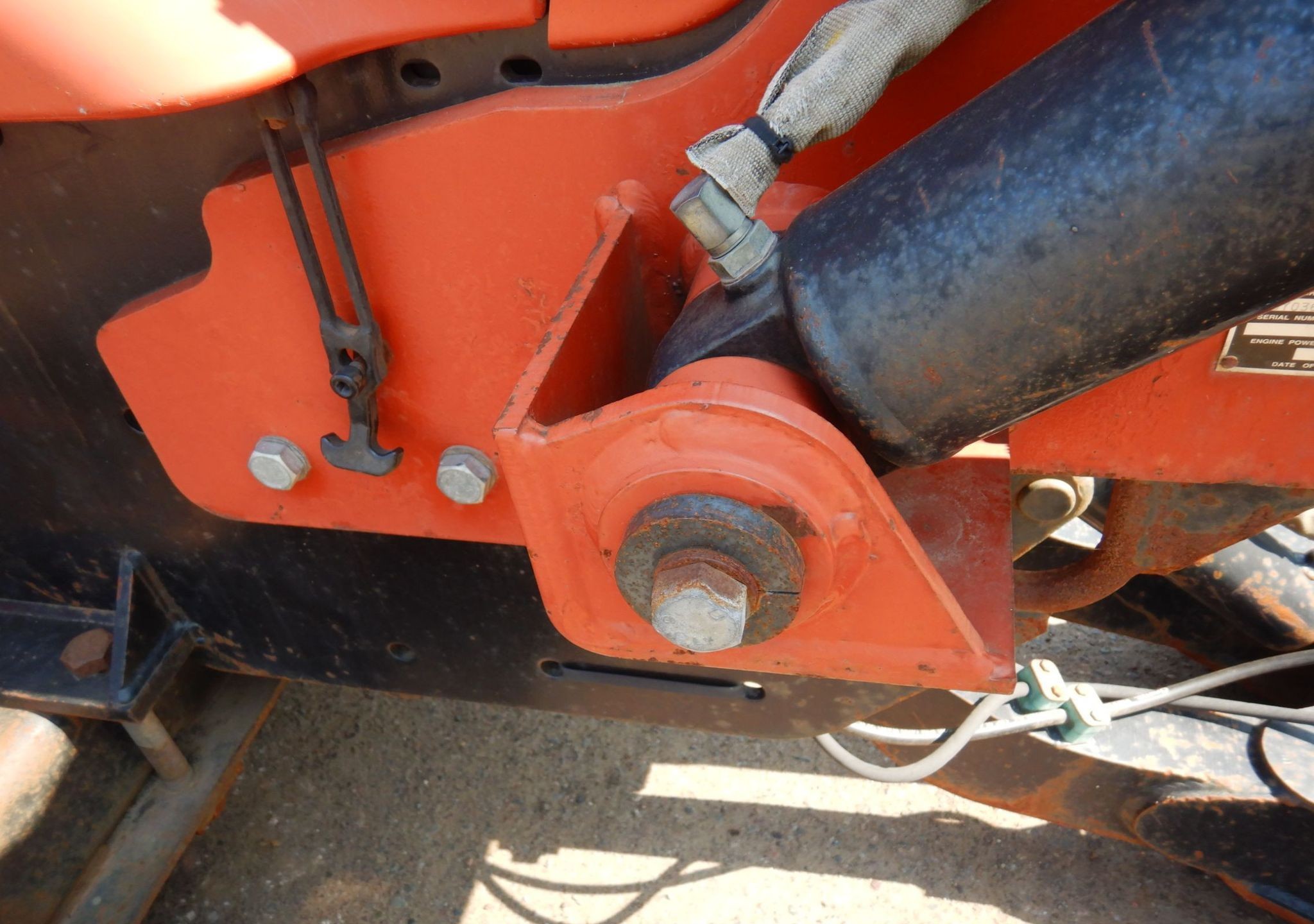 gallery 2004 Ditch Witch HT115 cable plow