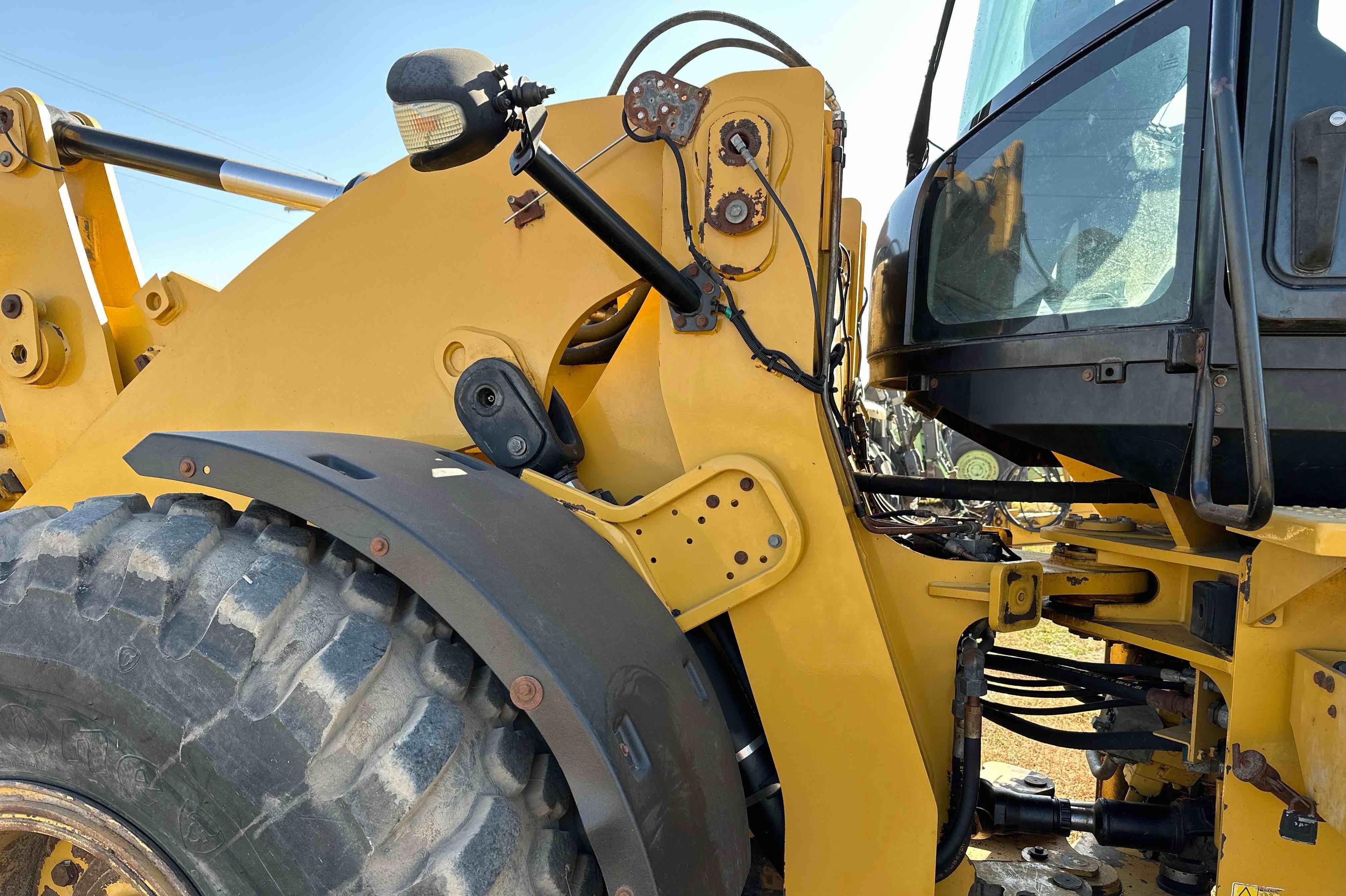 gallery 2012 Caterpillar 938K High Lift Wheel Loader WGrapple