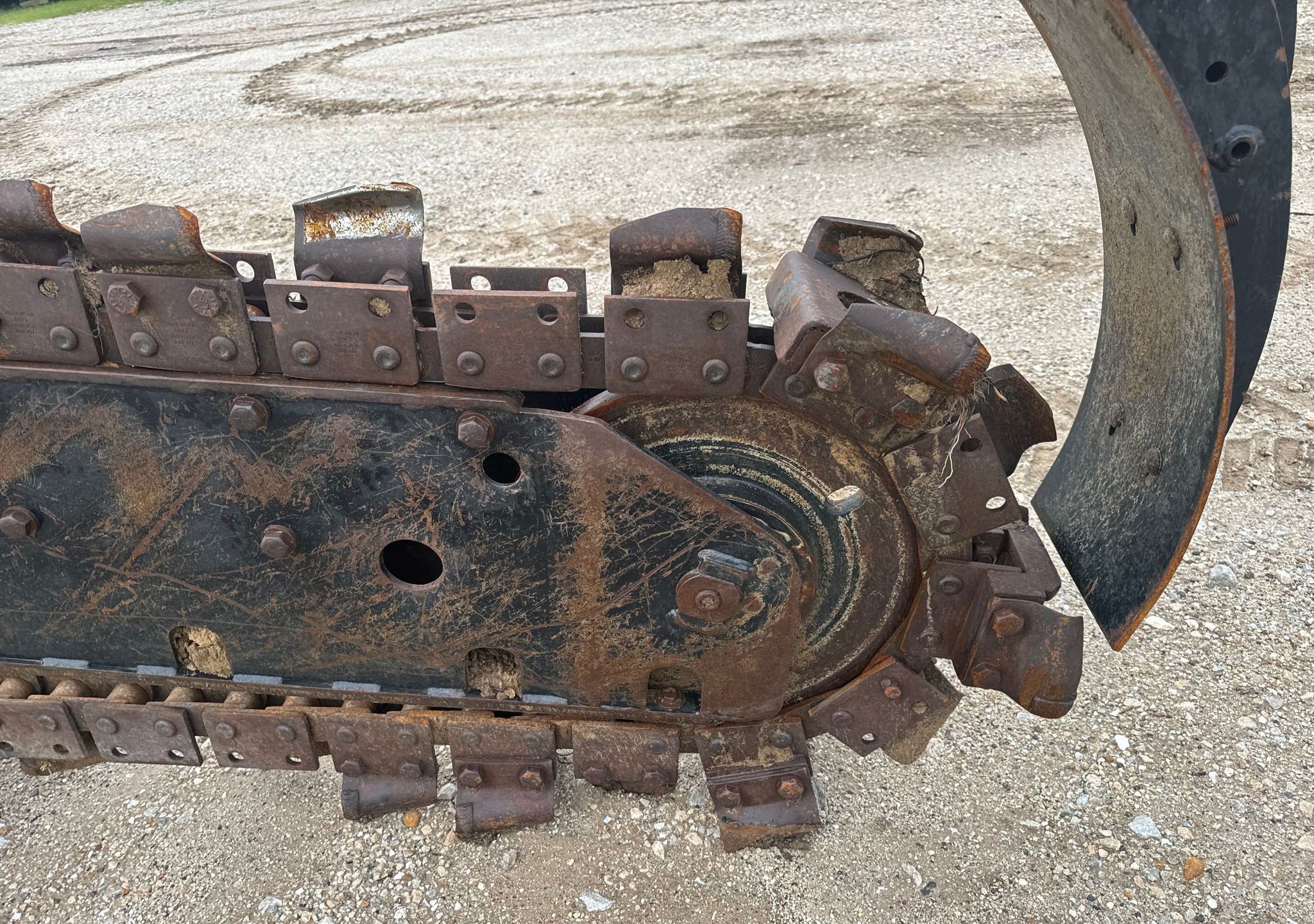 gallery 2013 Ditch Witch RT120 Quad trencher