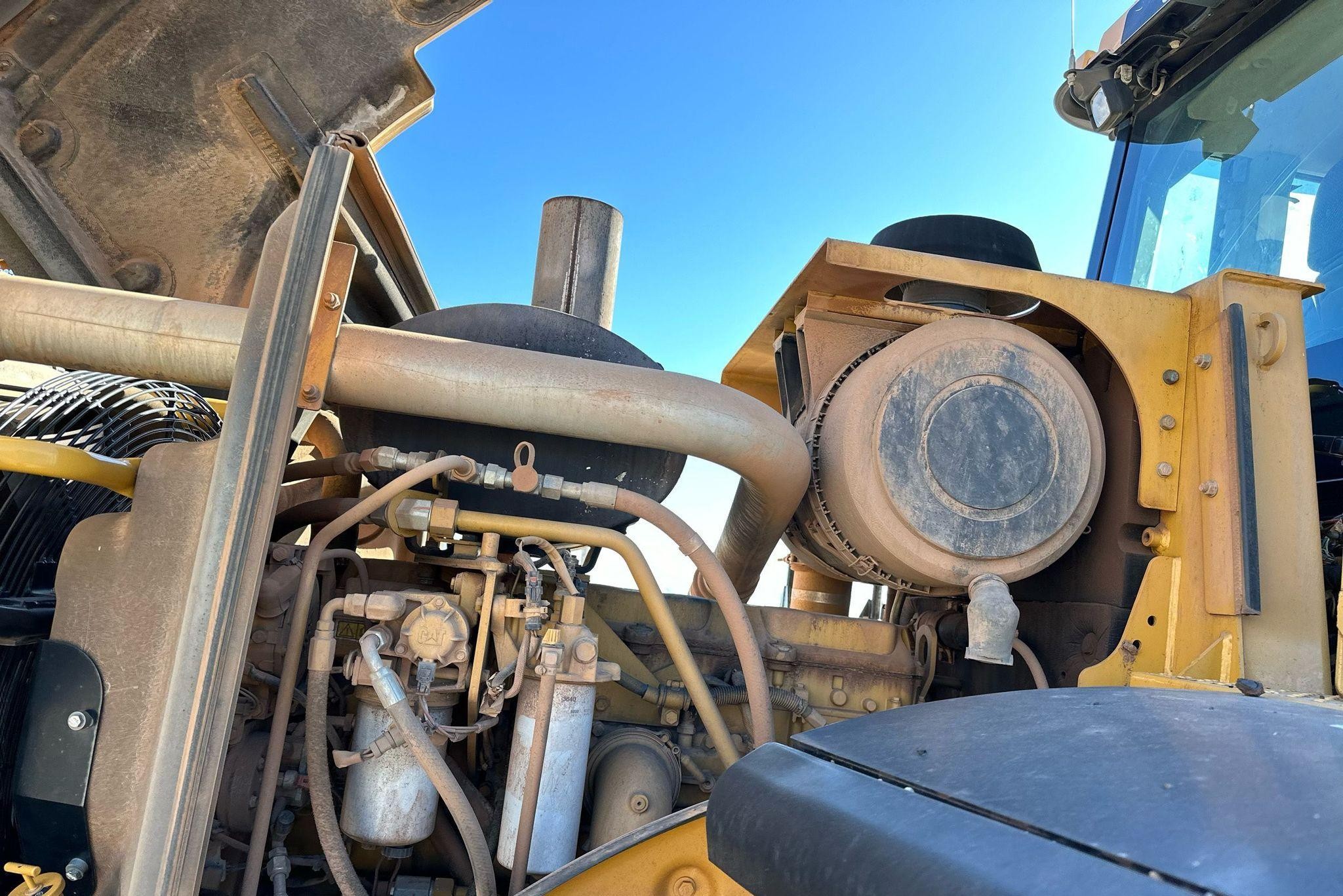 gallery 2010 Caterpillar 972H wheel loader