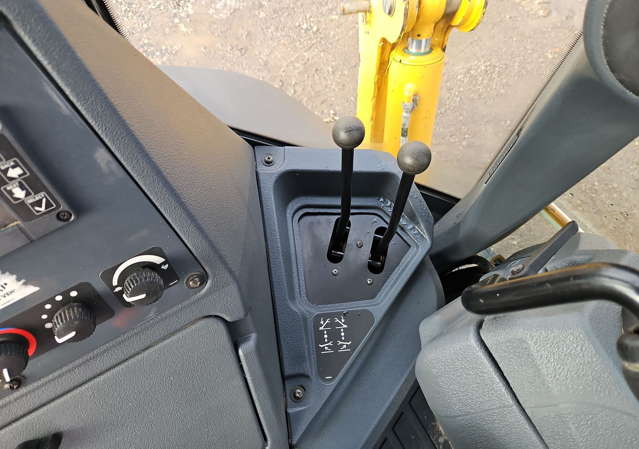 gallery 2016 John Deere 310SL backhoe