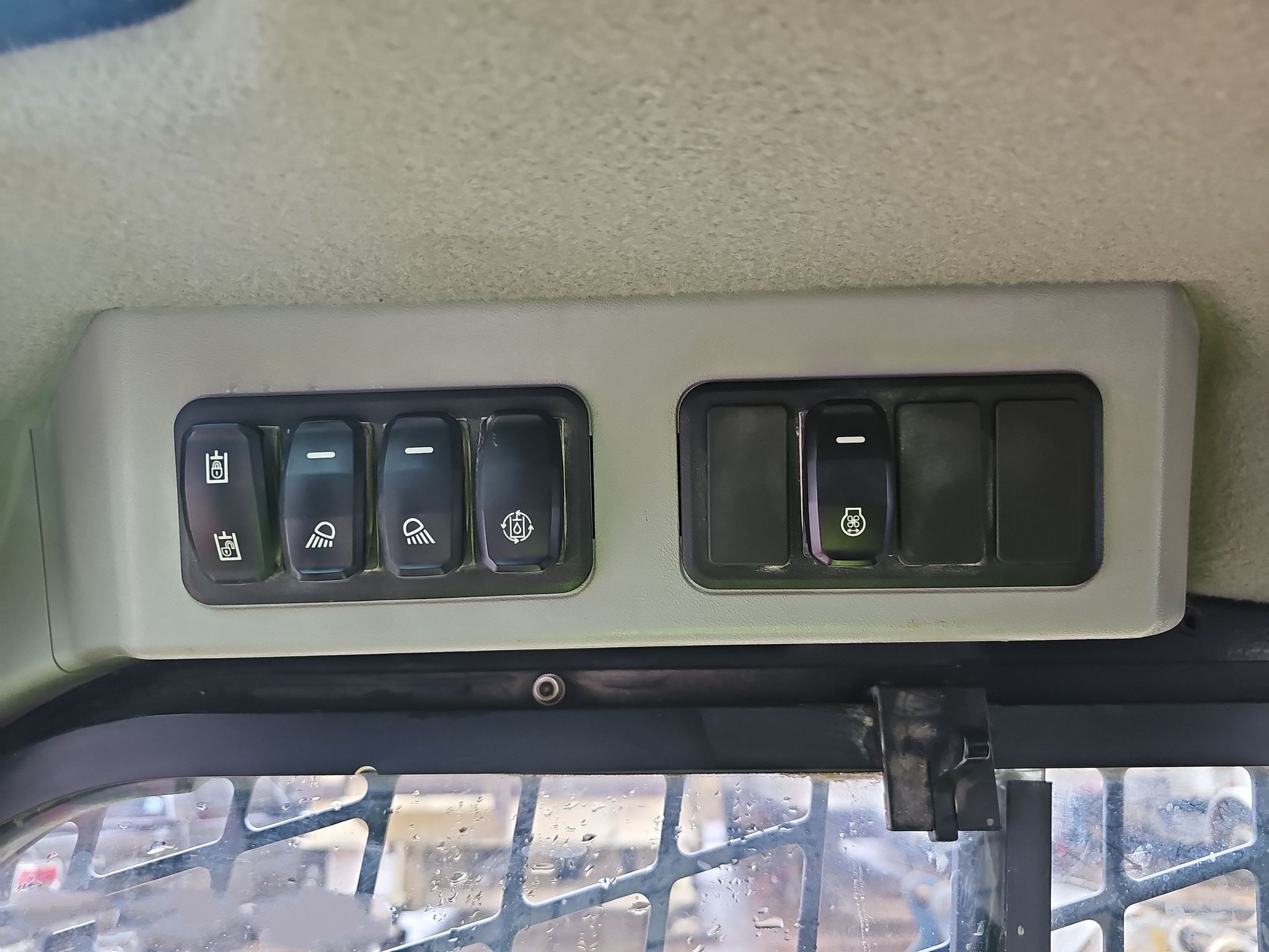gallery 2020 Caterpillar 299D3 tracked skid steer loader