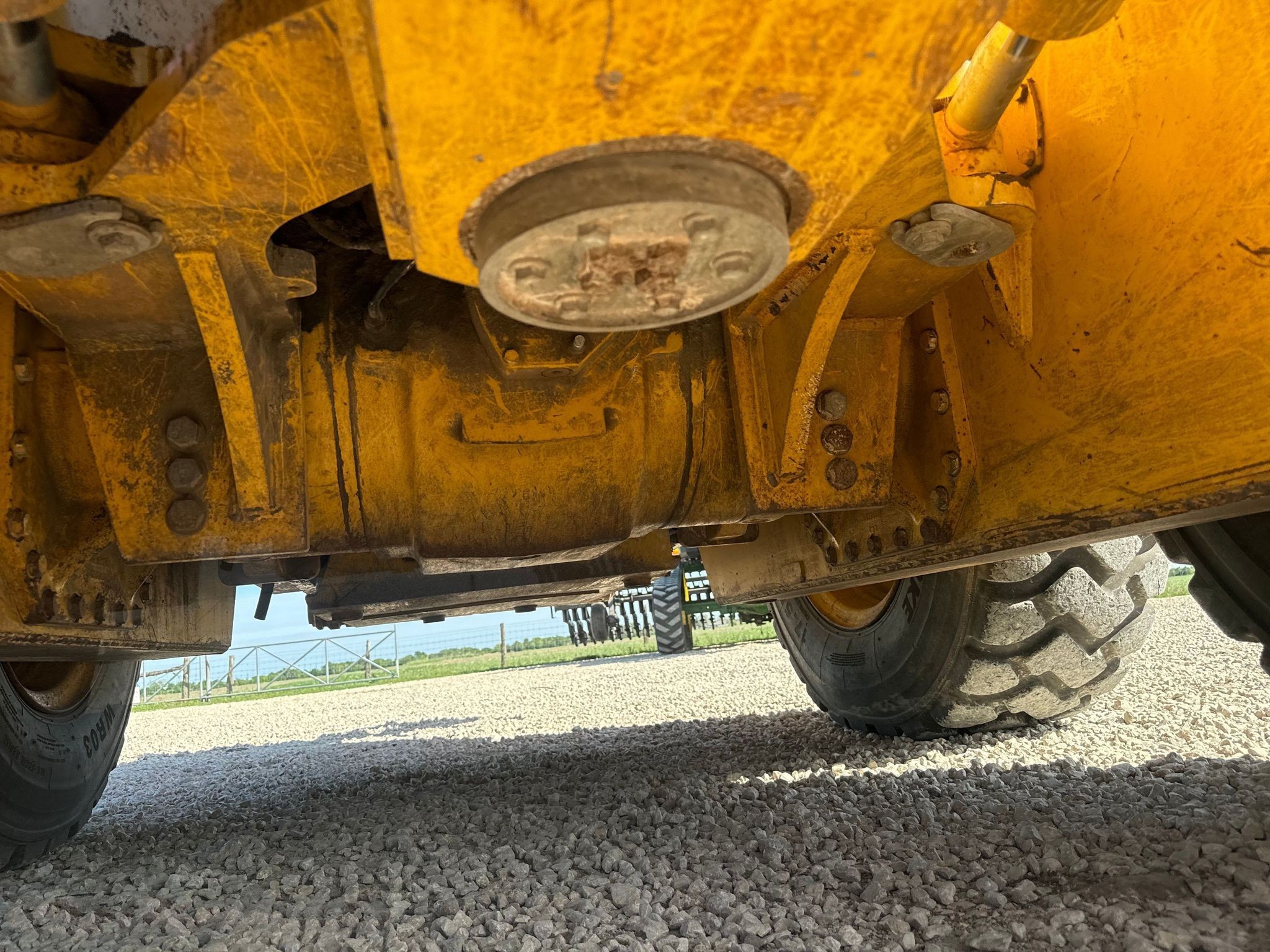 gallery 2013 John Deere 772G motor grader