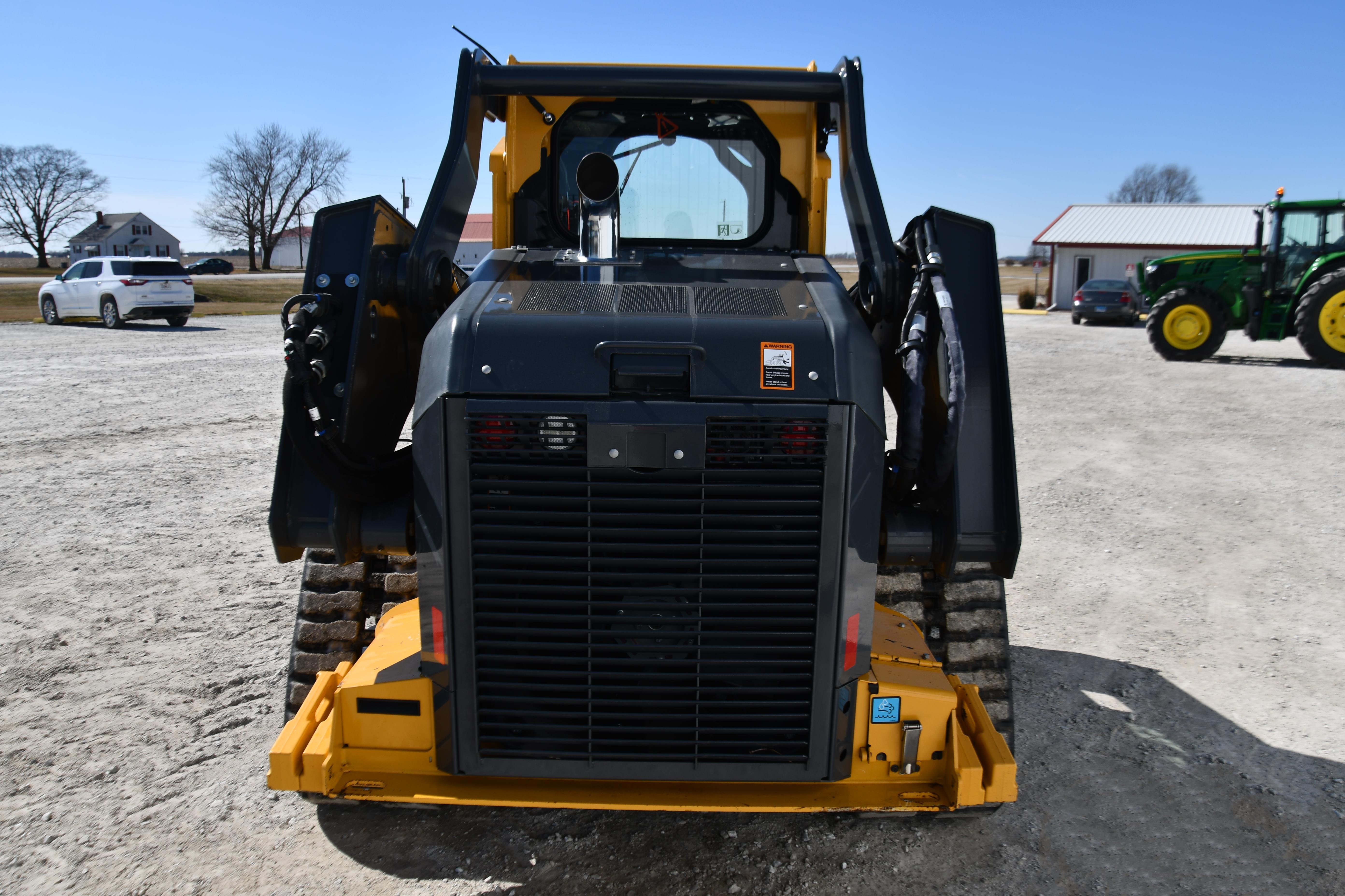 gallery 2022 JohnDeere 333G compact track loader