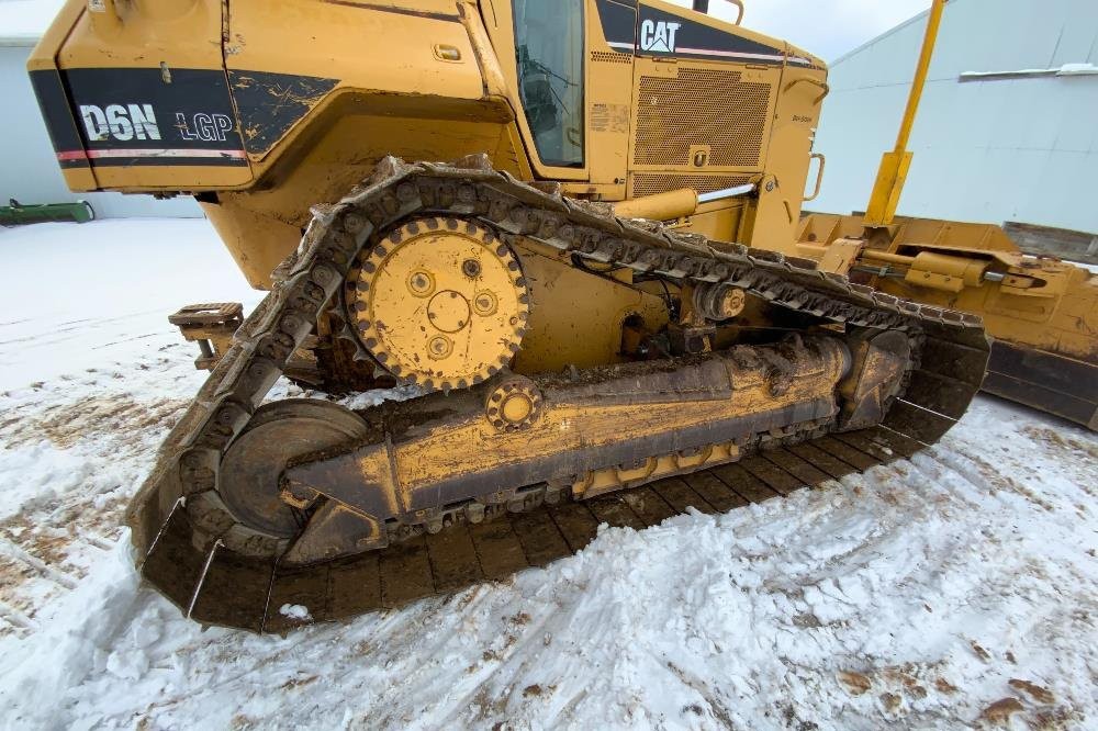 gallery 2005 Caterpillar D6N LGP Crawler Dozer