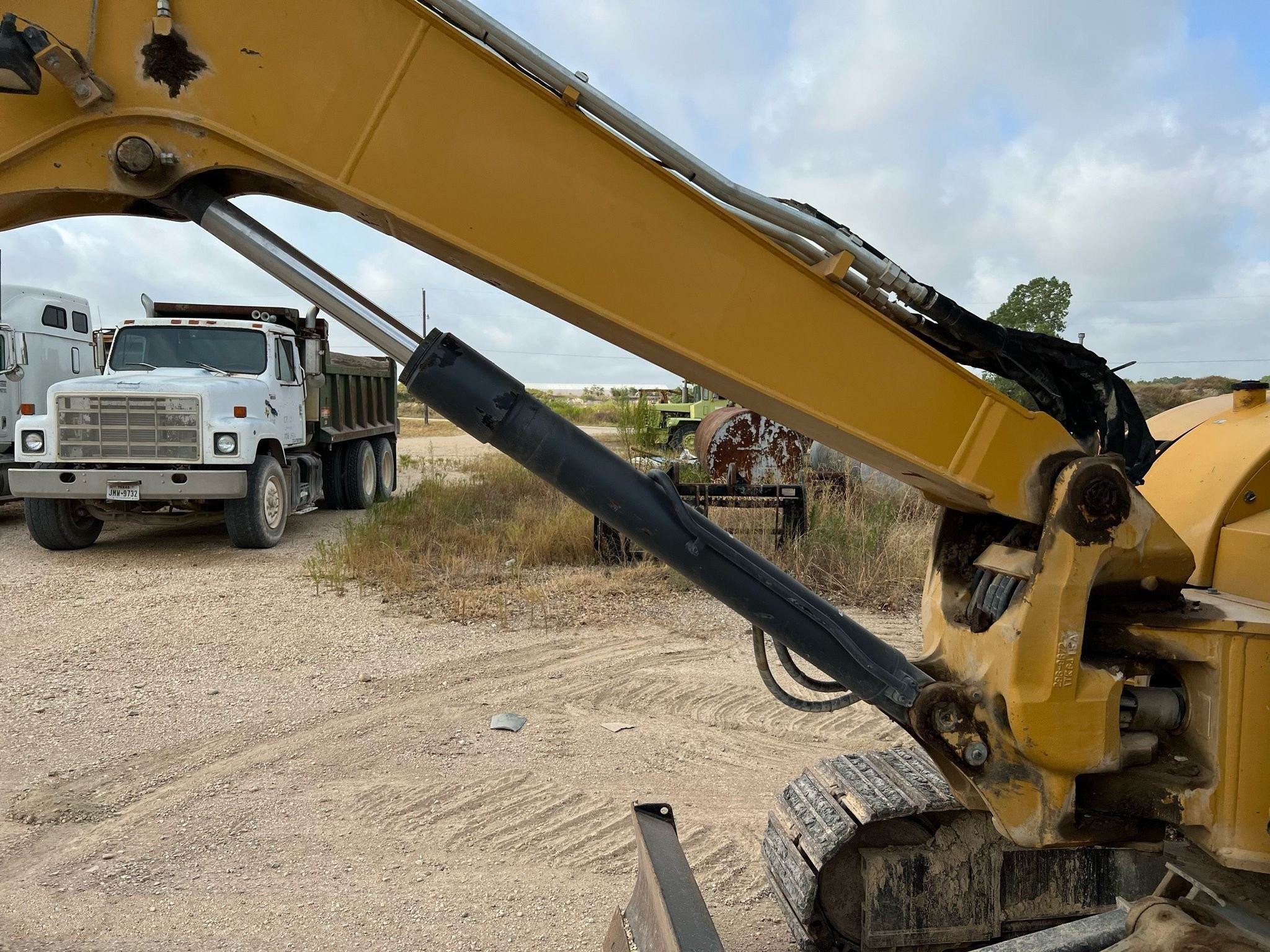 gallery 2016 Caterpillar 308E2 CR mini excavator