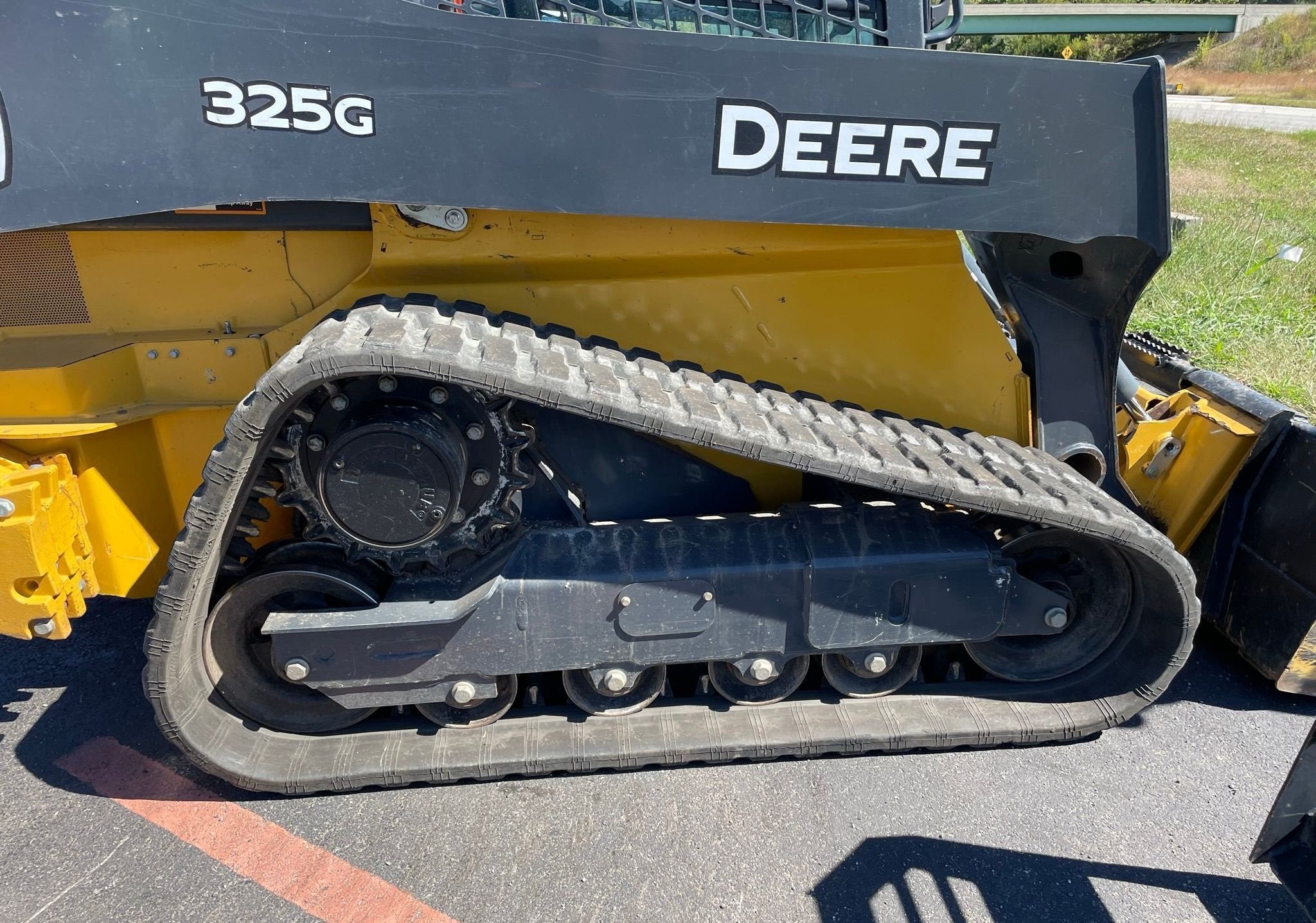 gallery 2021 John Deere 325G tracked skid steer loader