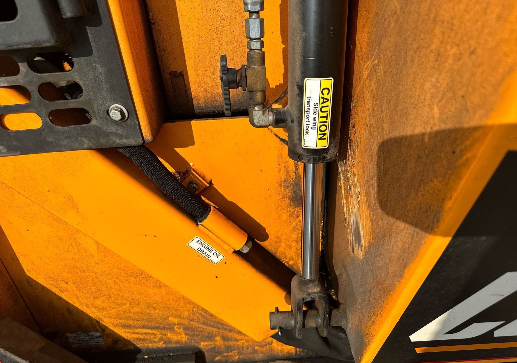 gallery 2018 LeeBoy 8500D paver
