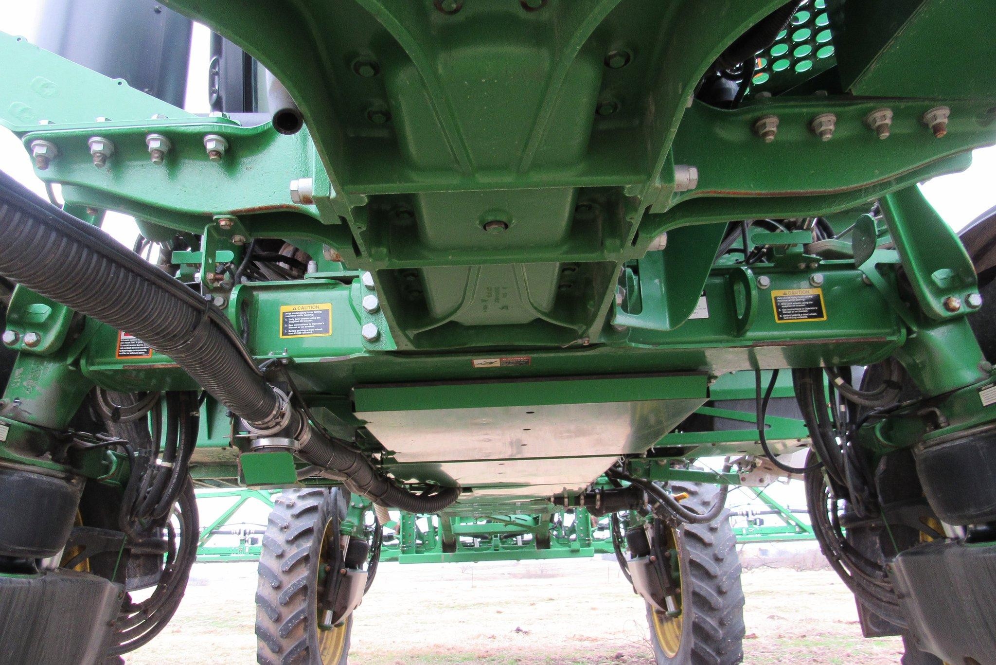 gallery 2014 John Deere R4038 self-propelled sprayer