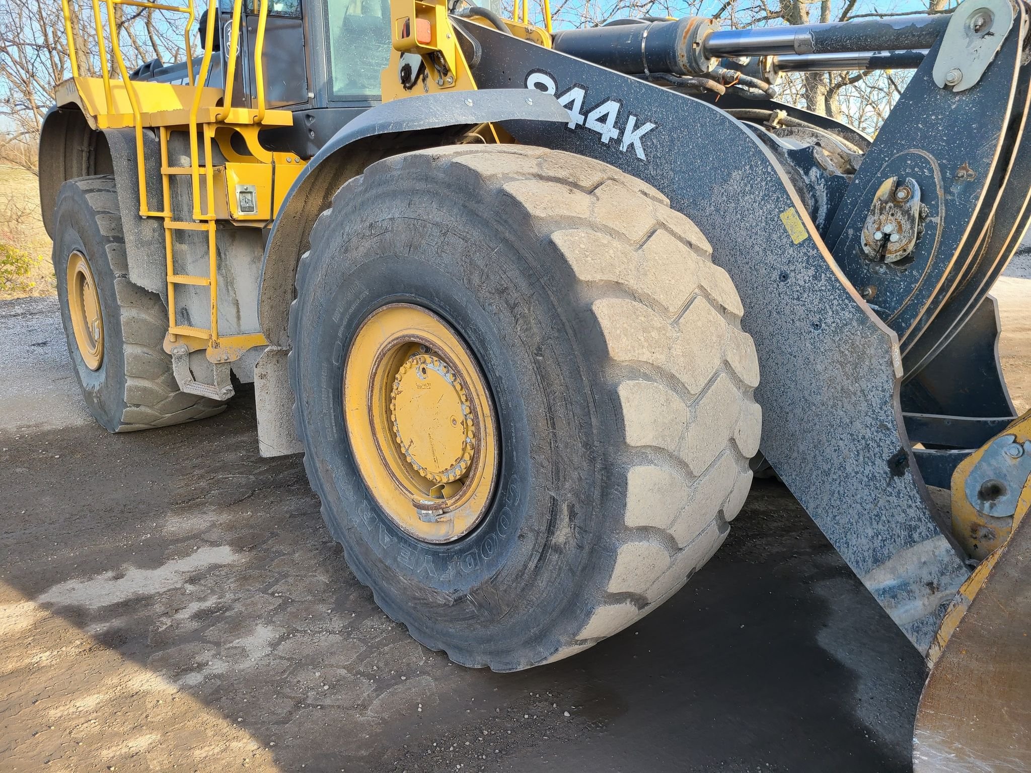 gallery 2009 John Deere 844K wheel loader