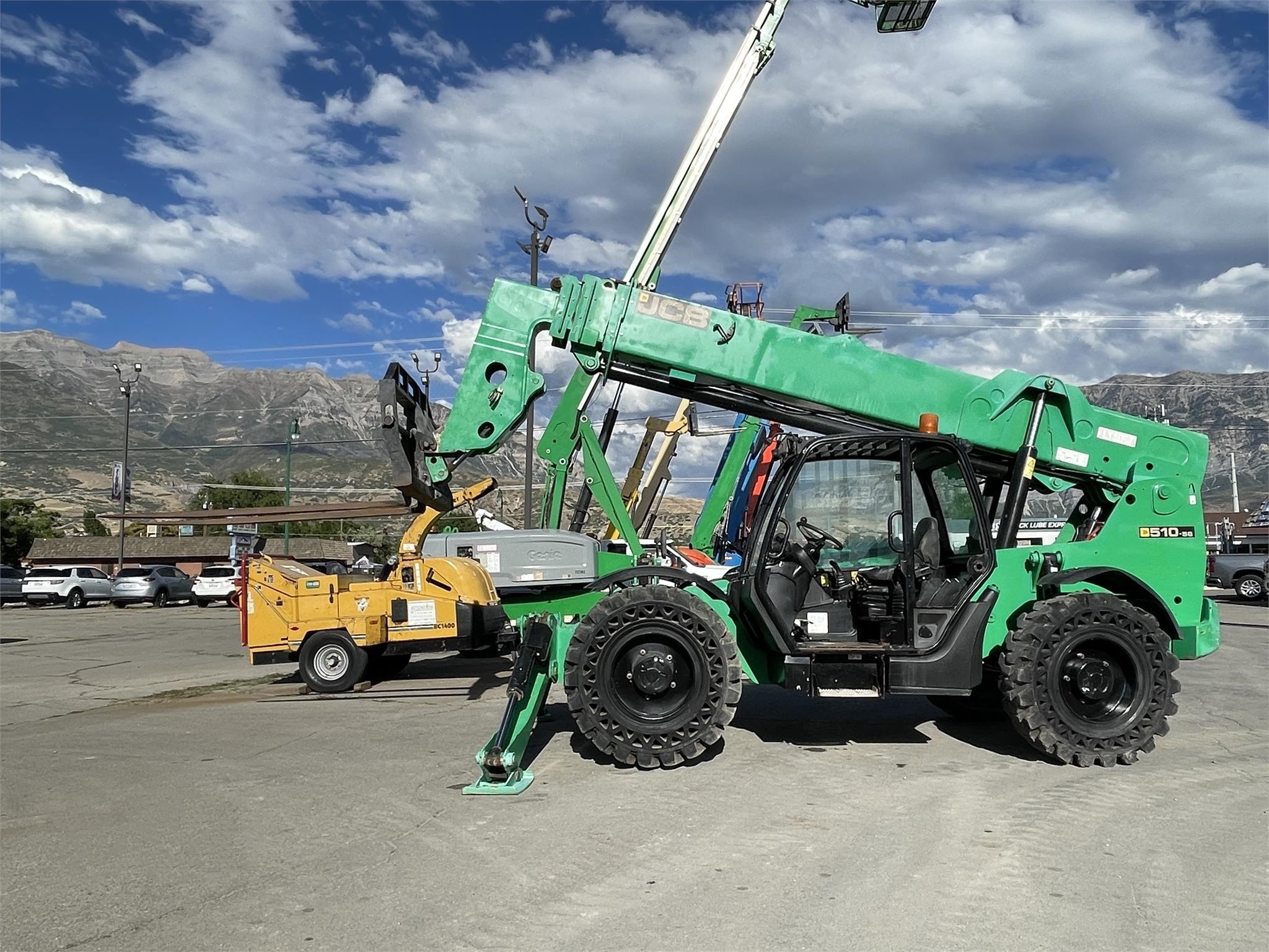 gallery 2015 JCB 510-56 Telehandler