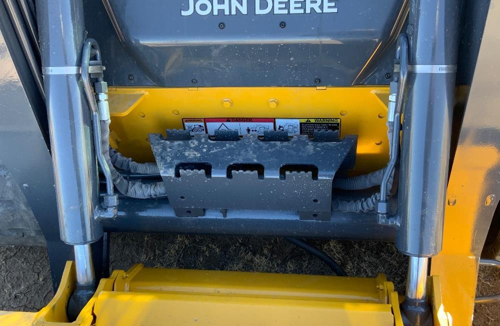 gallery 2021 John Deere 325G Skid Steer