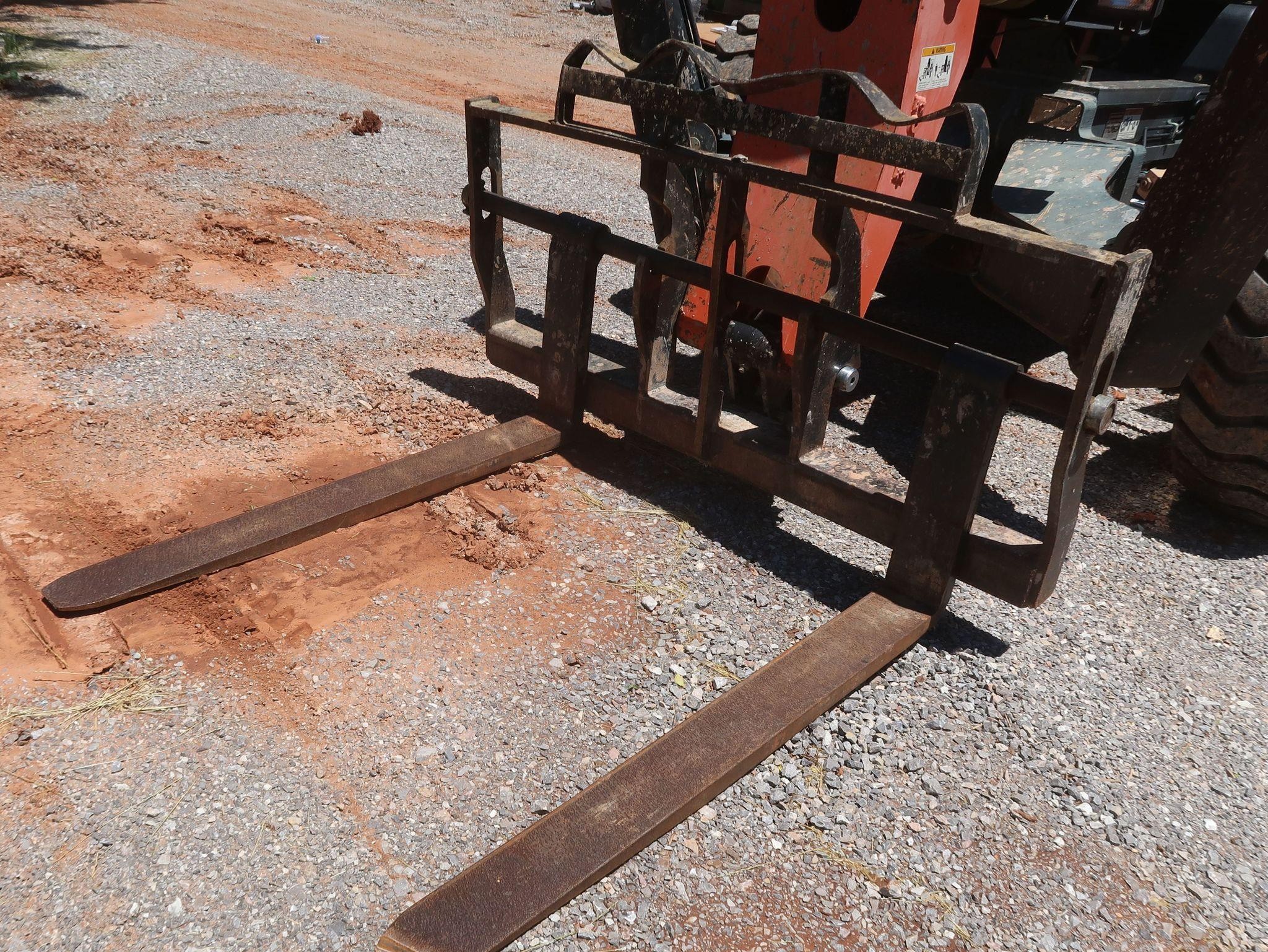 gallery 2008 JLG G12-55A  telehandler