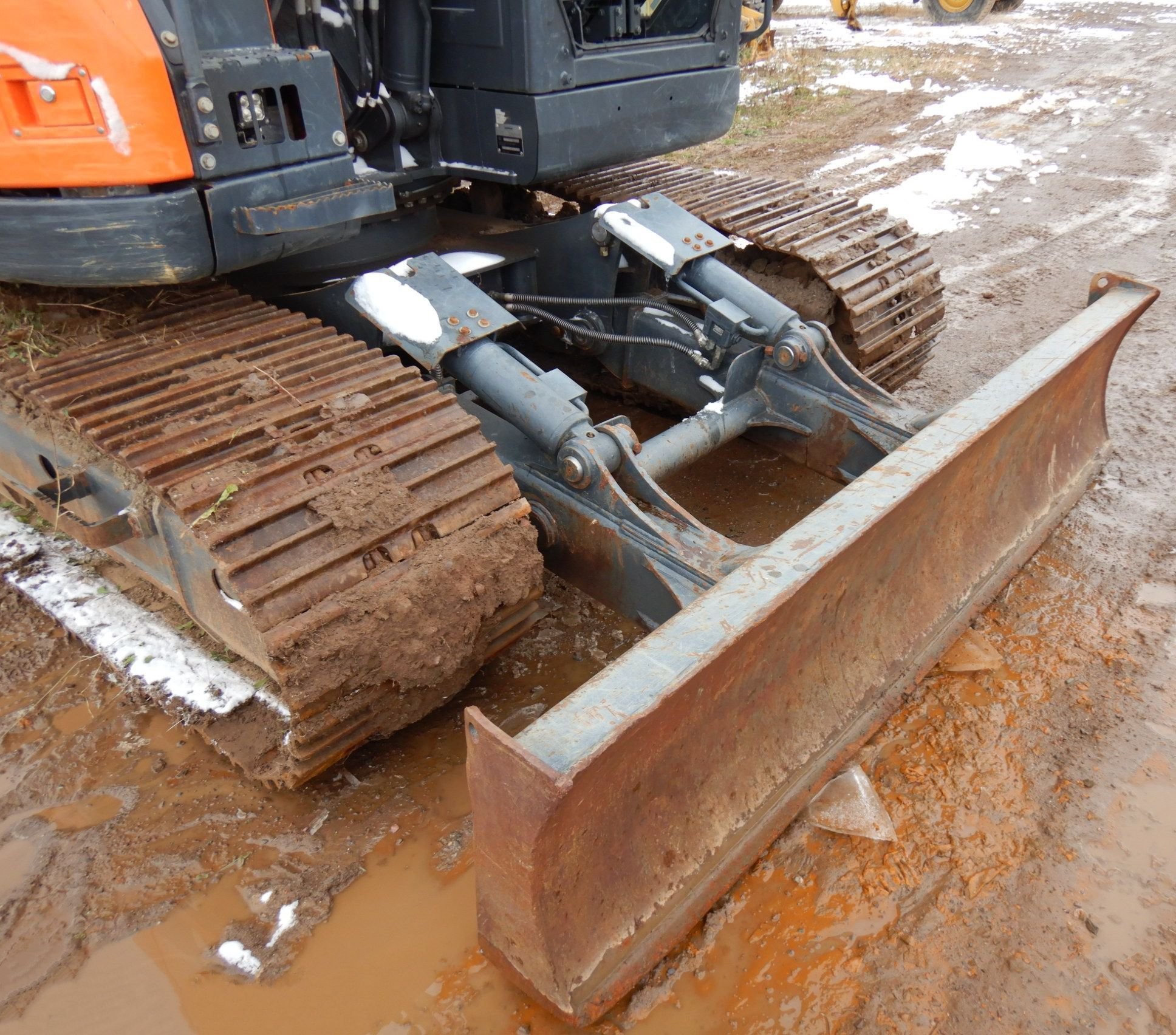 gallery 2014 Doosan DX140LCR excavator