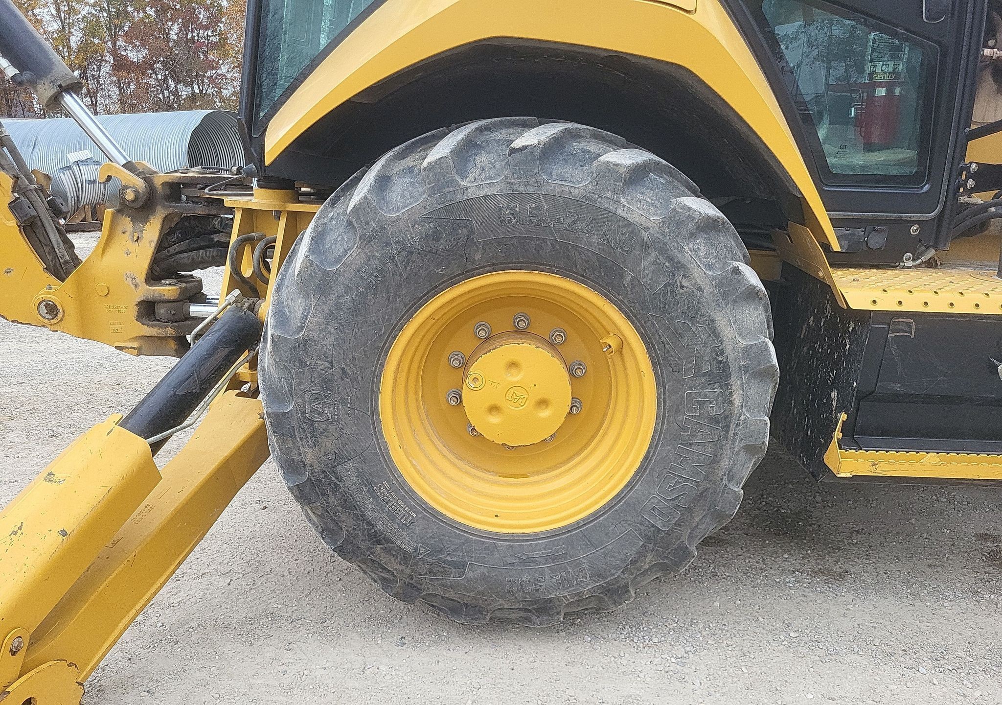gallery 2018 Caterpillar 420F2 backhoe