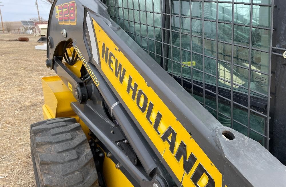 gallery 2020 New Holland L328 Skid Steer