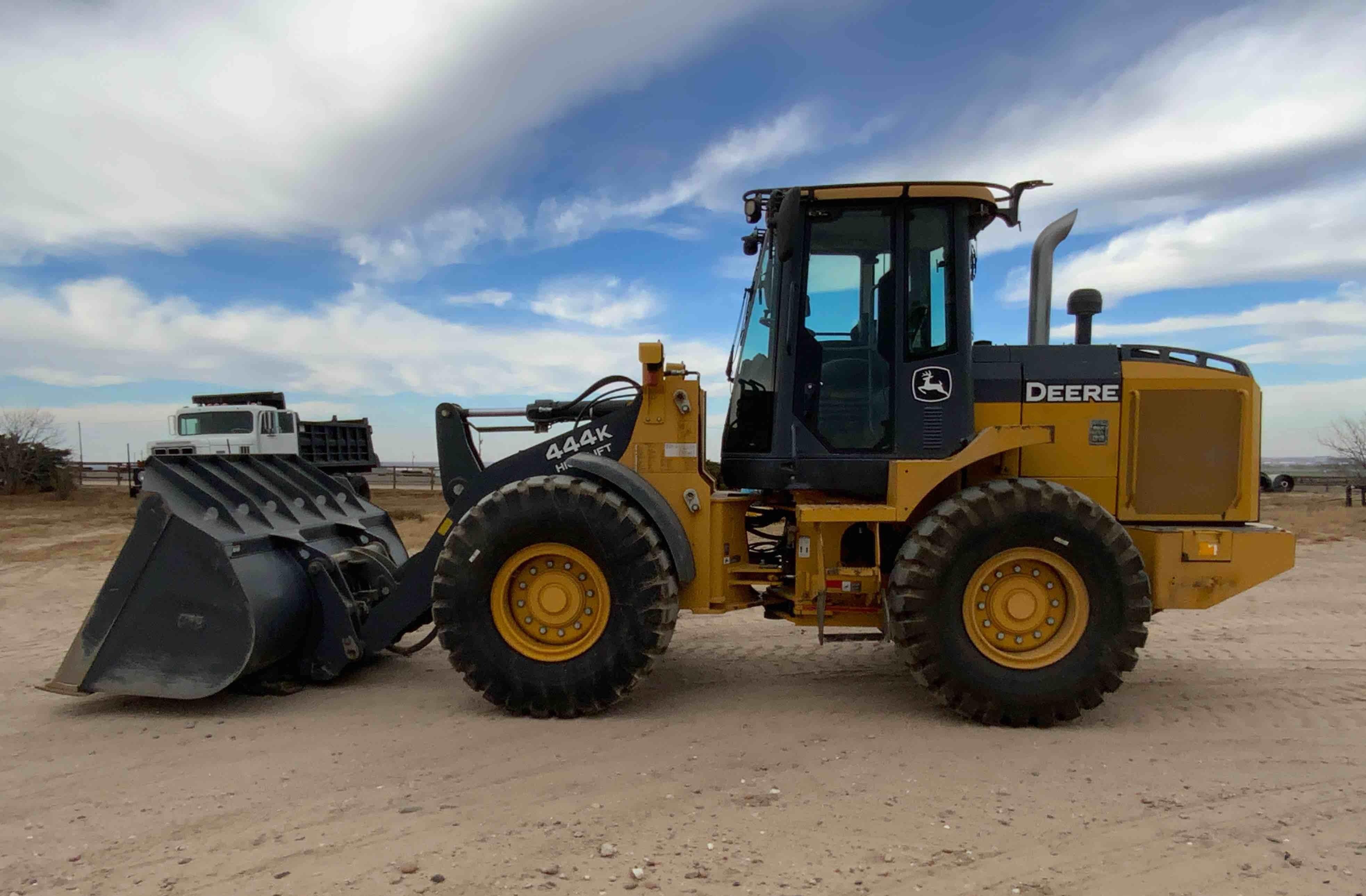 gallery John Deere 444K High Lift Wheel Loader