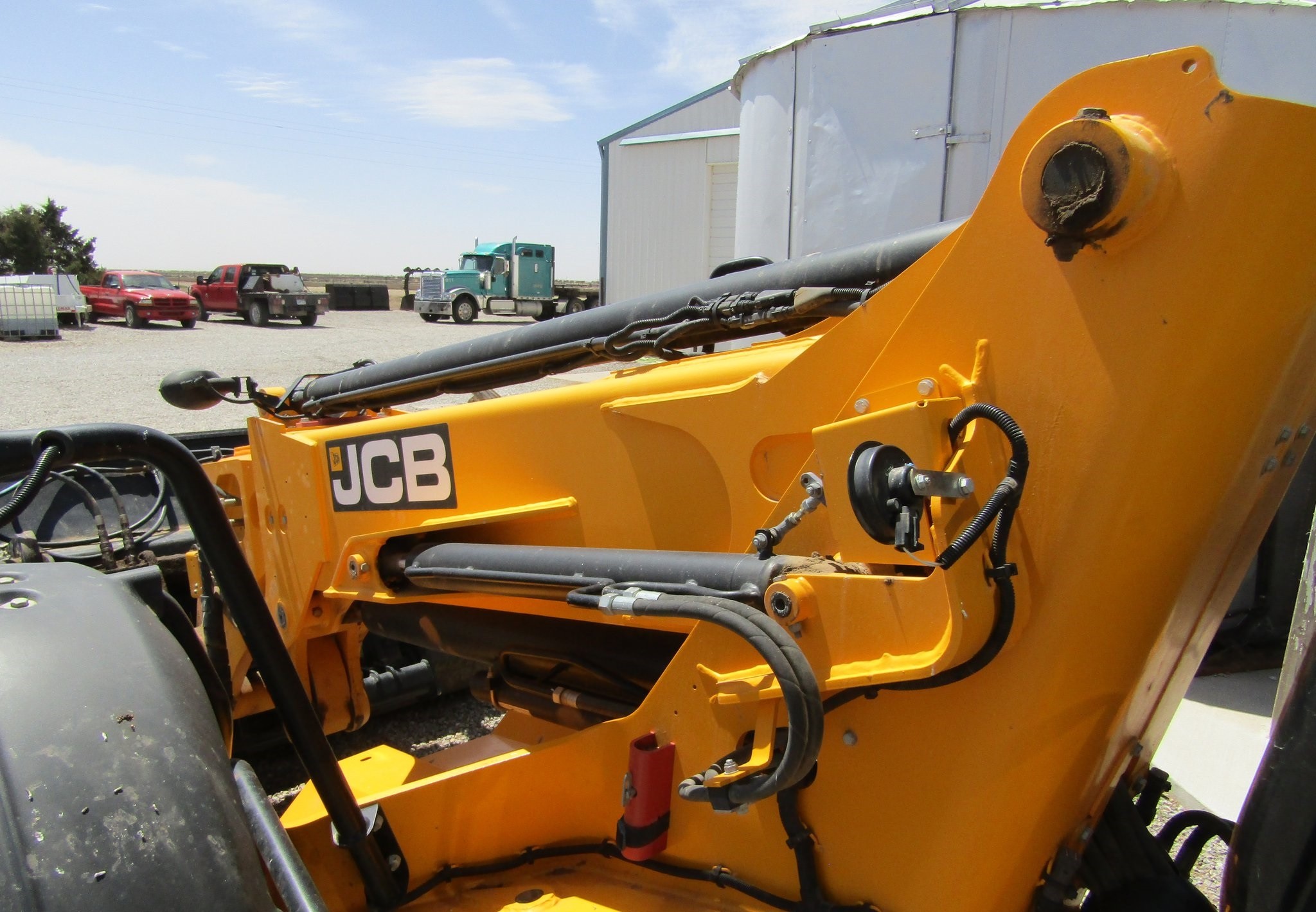 gallery 2013 JCB TM320 articulated telehandler