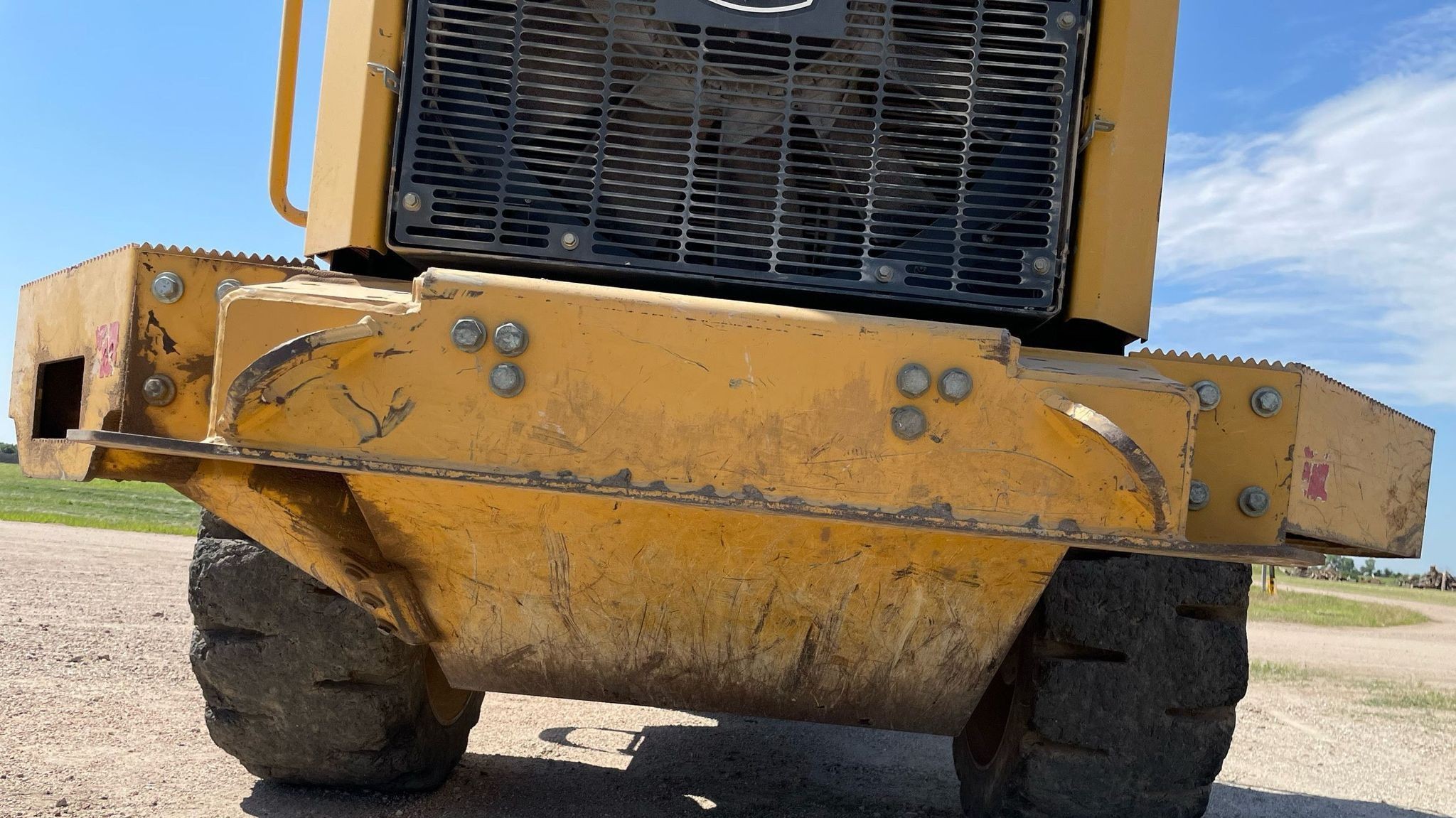 gallery 2013 John Deere 624K wheel loader