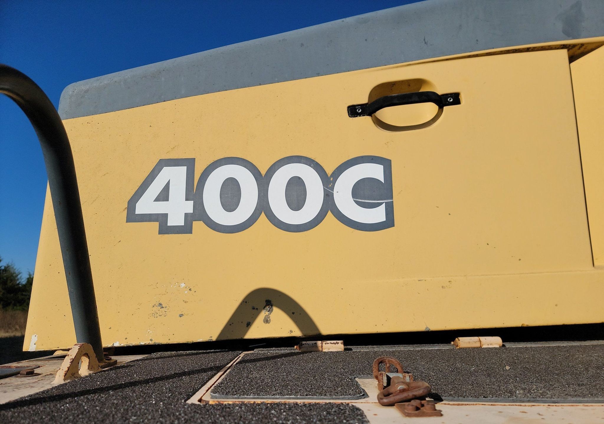 gallery 2001 John Deere 400C haul truck