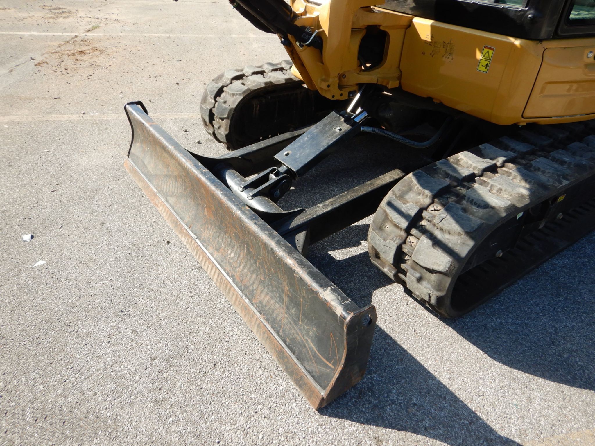 gallery 2018 Caterpillar 305E2 CR mini excavator