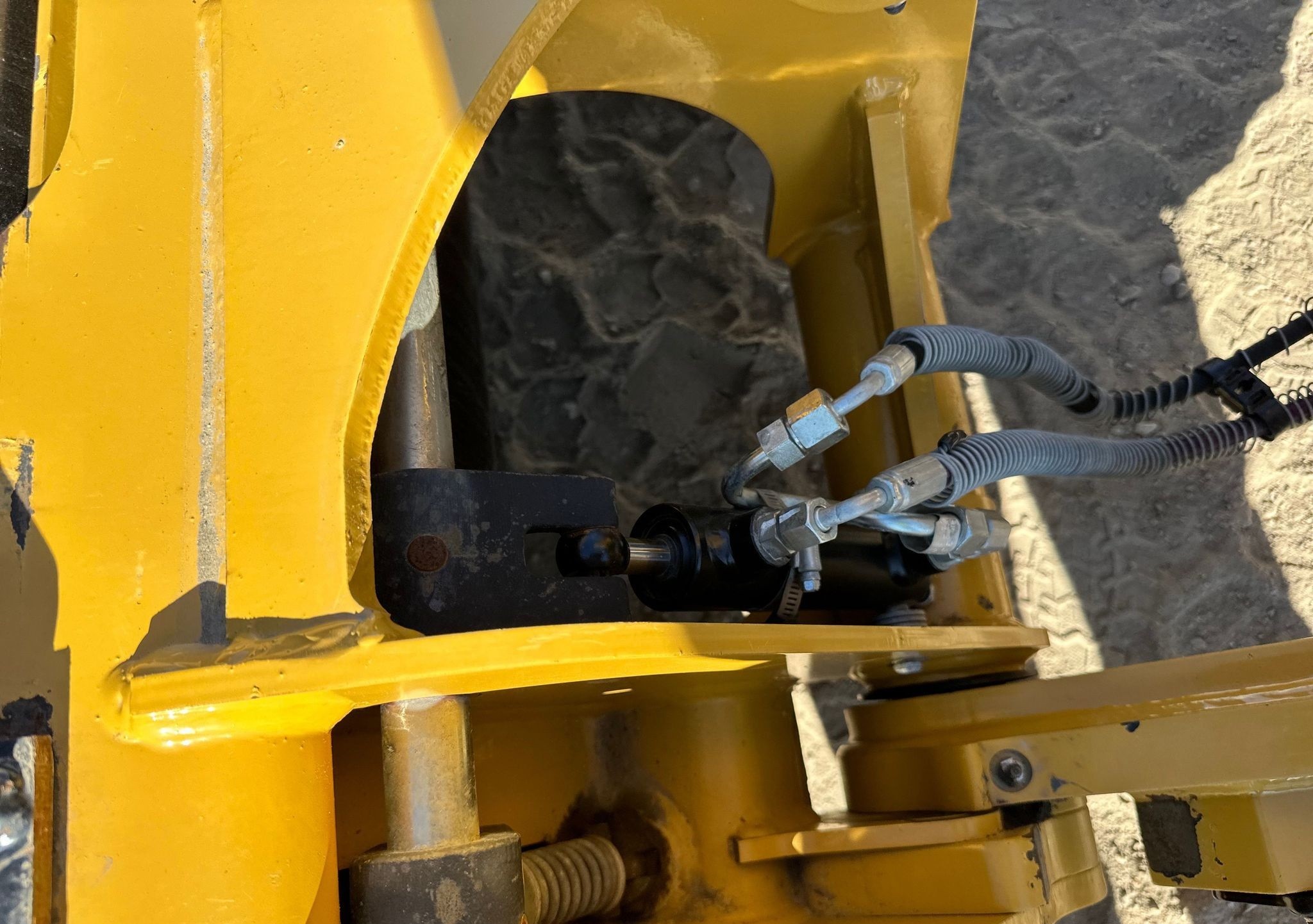 gallery 2023 Caterpillar 908 wheel loader