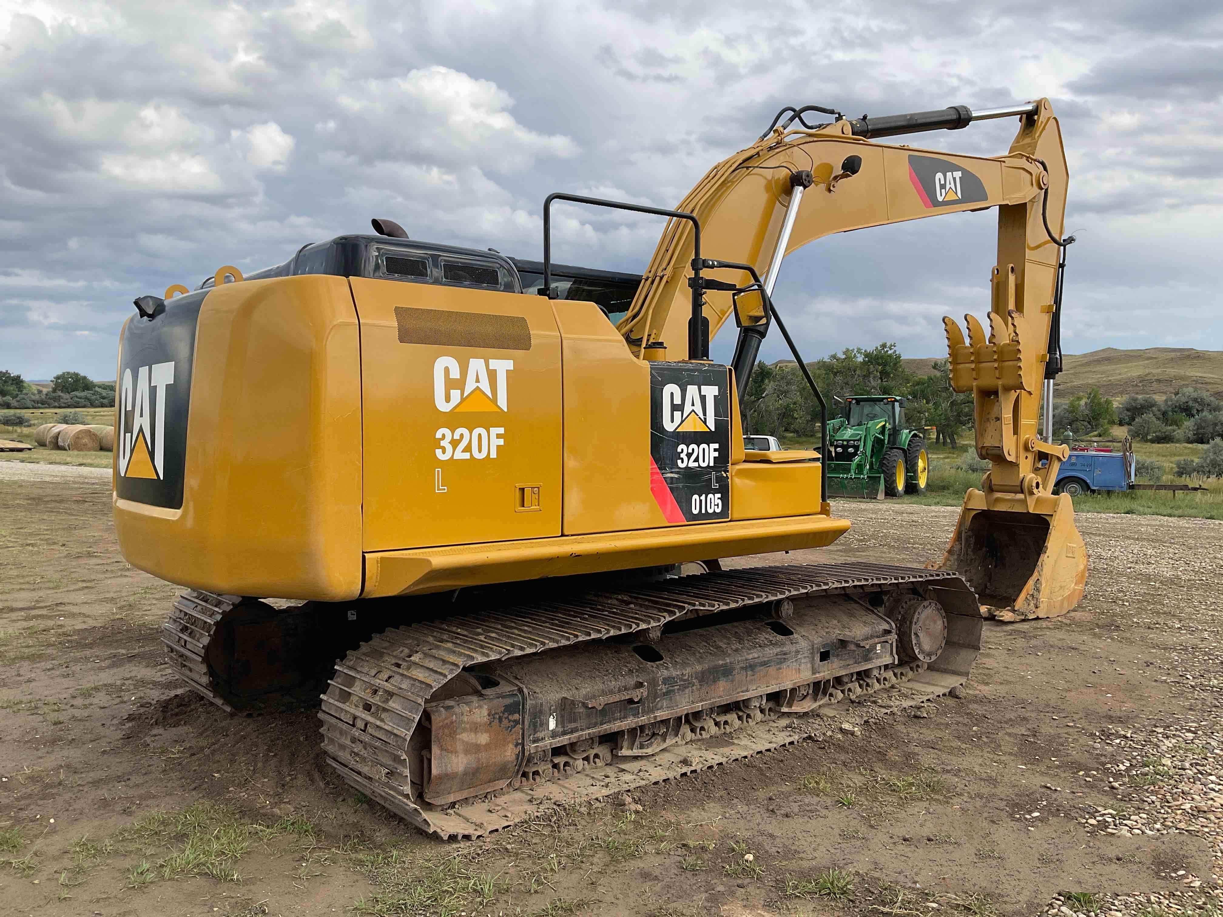 gallery 2017 Caterpillar 320FL Excavator