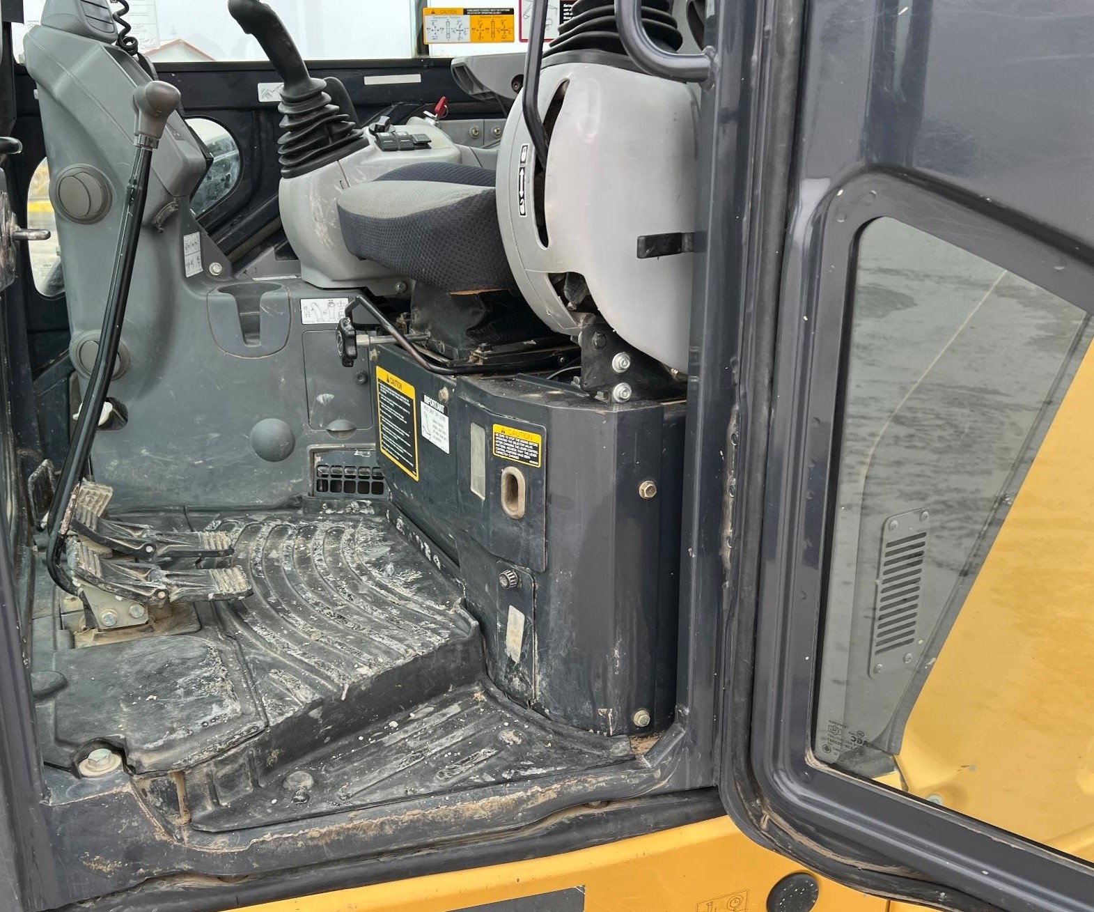 gallery 2017 John Deere 60G Mini Excavator