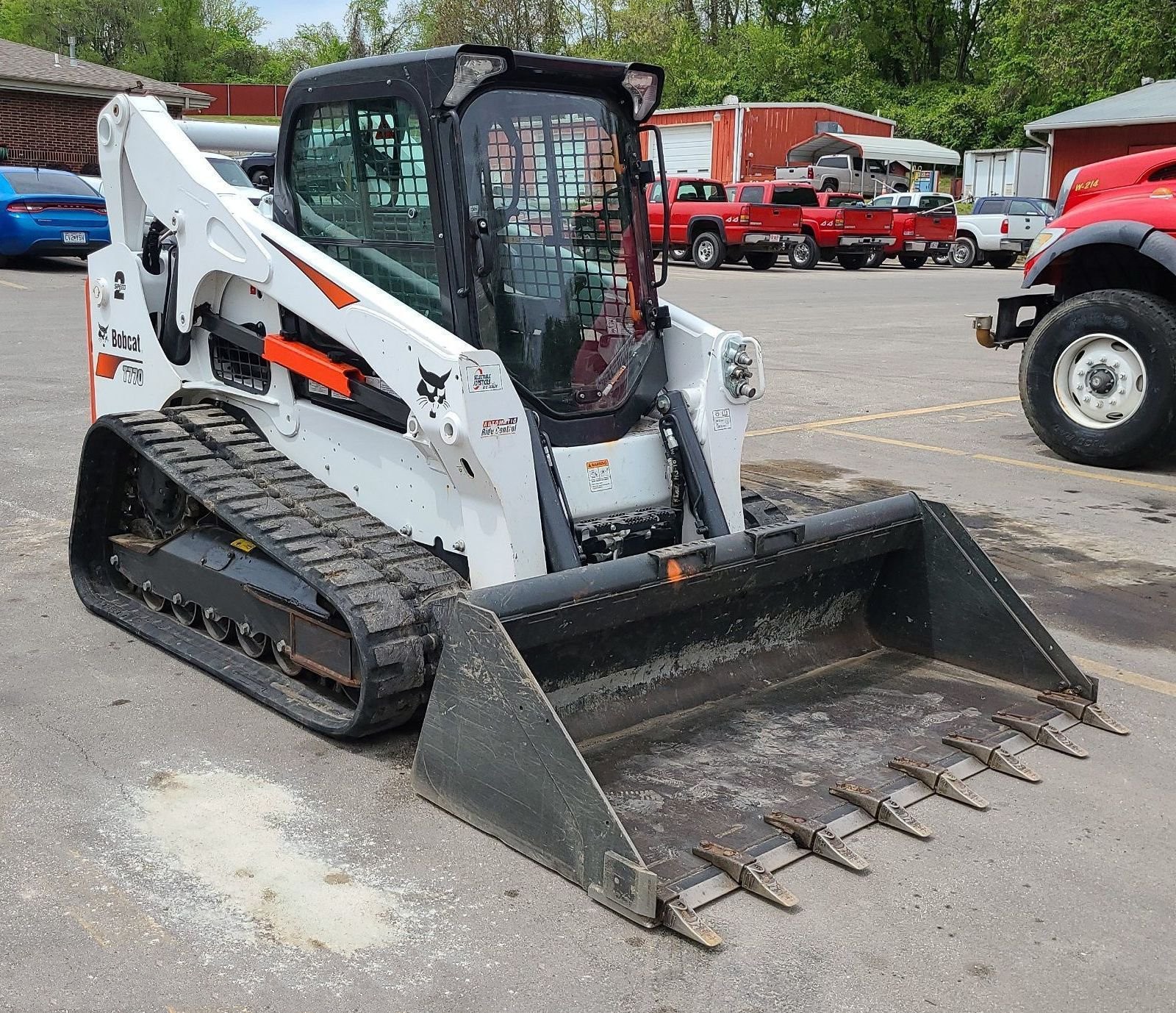 gallery 2020 Bobcat T770 Skid Steer