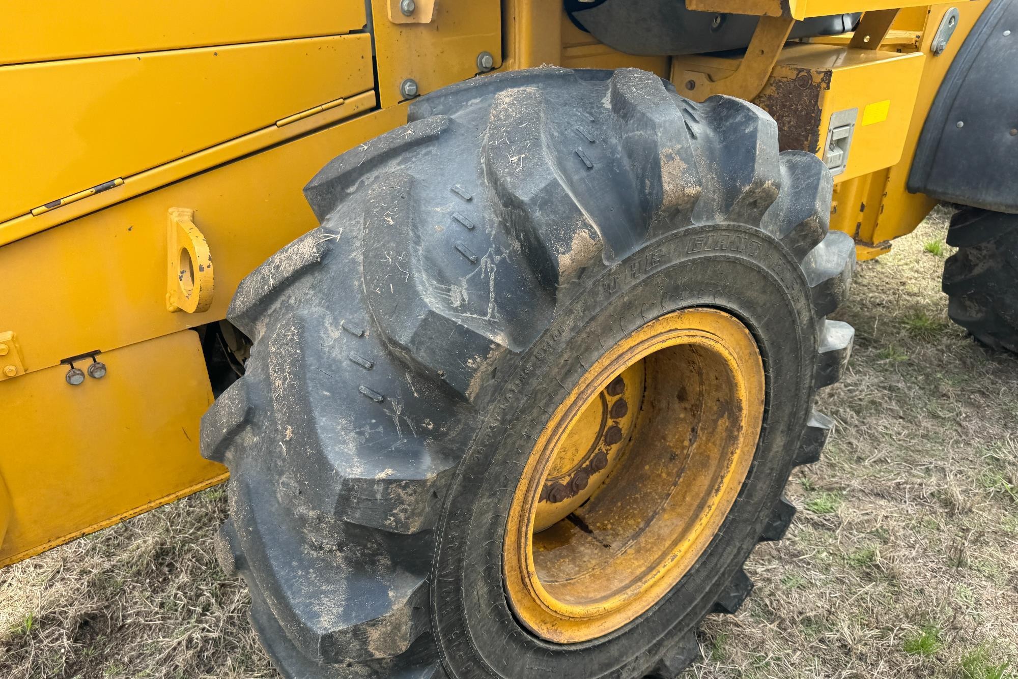 gallery 2013 John Deere 524K High Lift Wheel Loader,