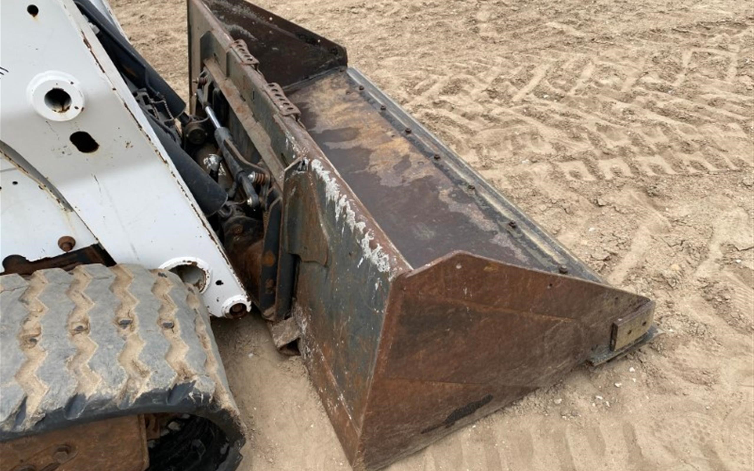 gallery 2015 Bobcat T770 Compact Track Loader