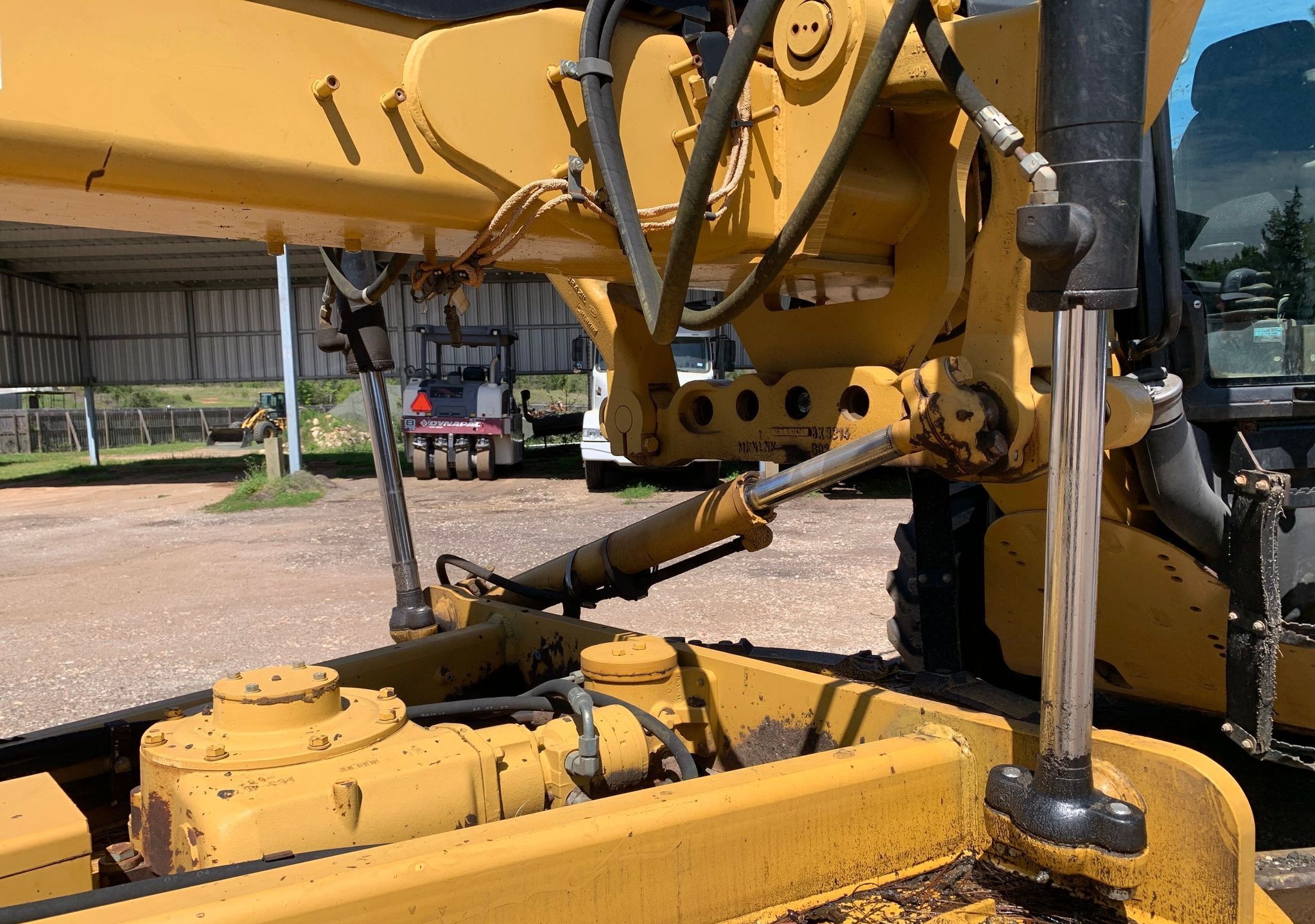 gallery 2008 Caterpillar 140M motor grader