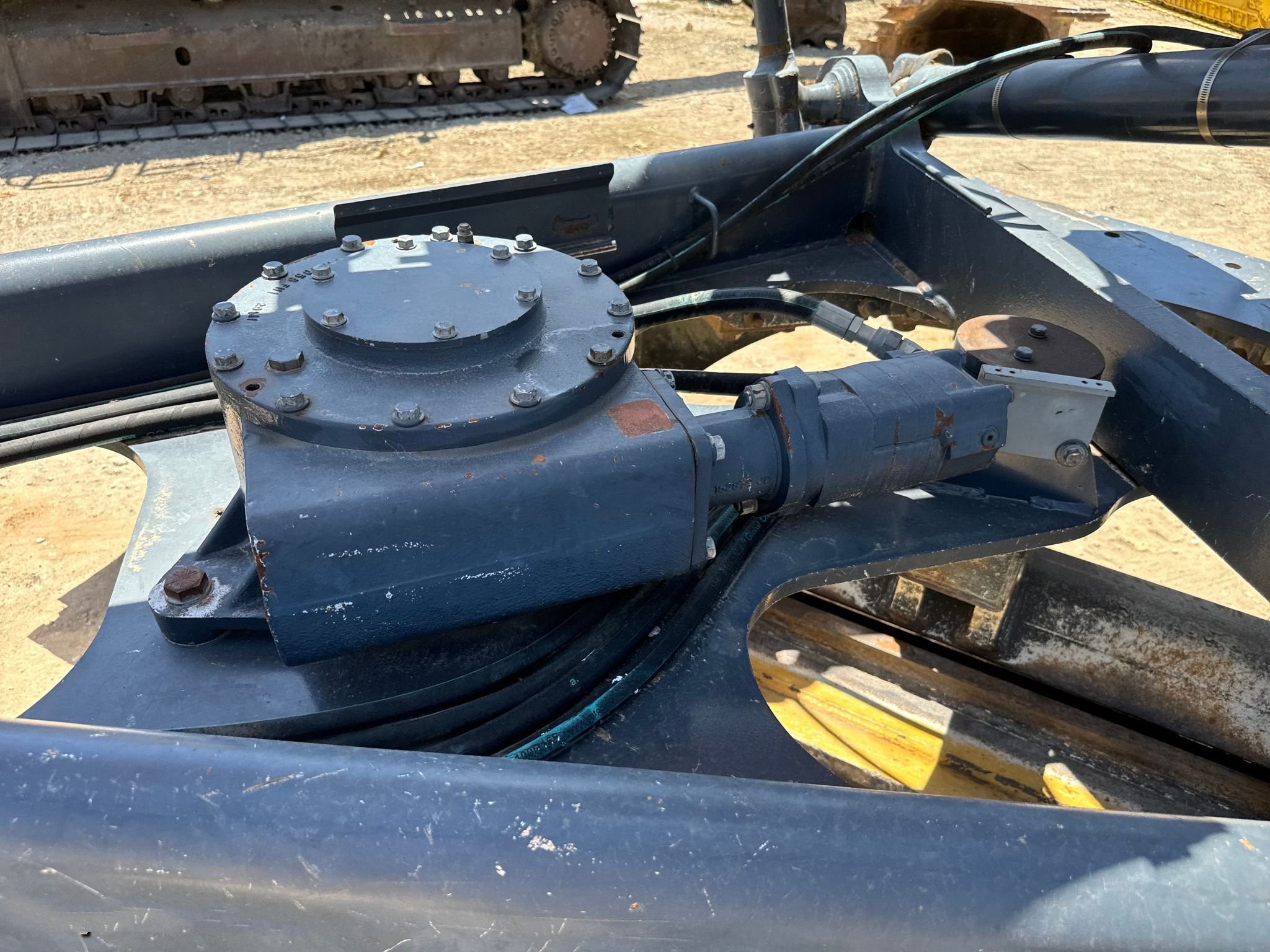 gallery 2011 John Deere 772G motor grader