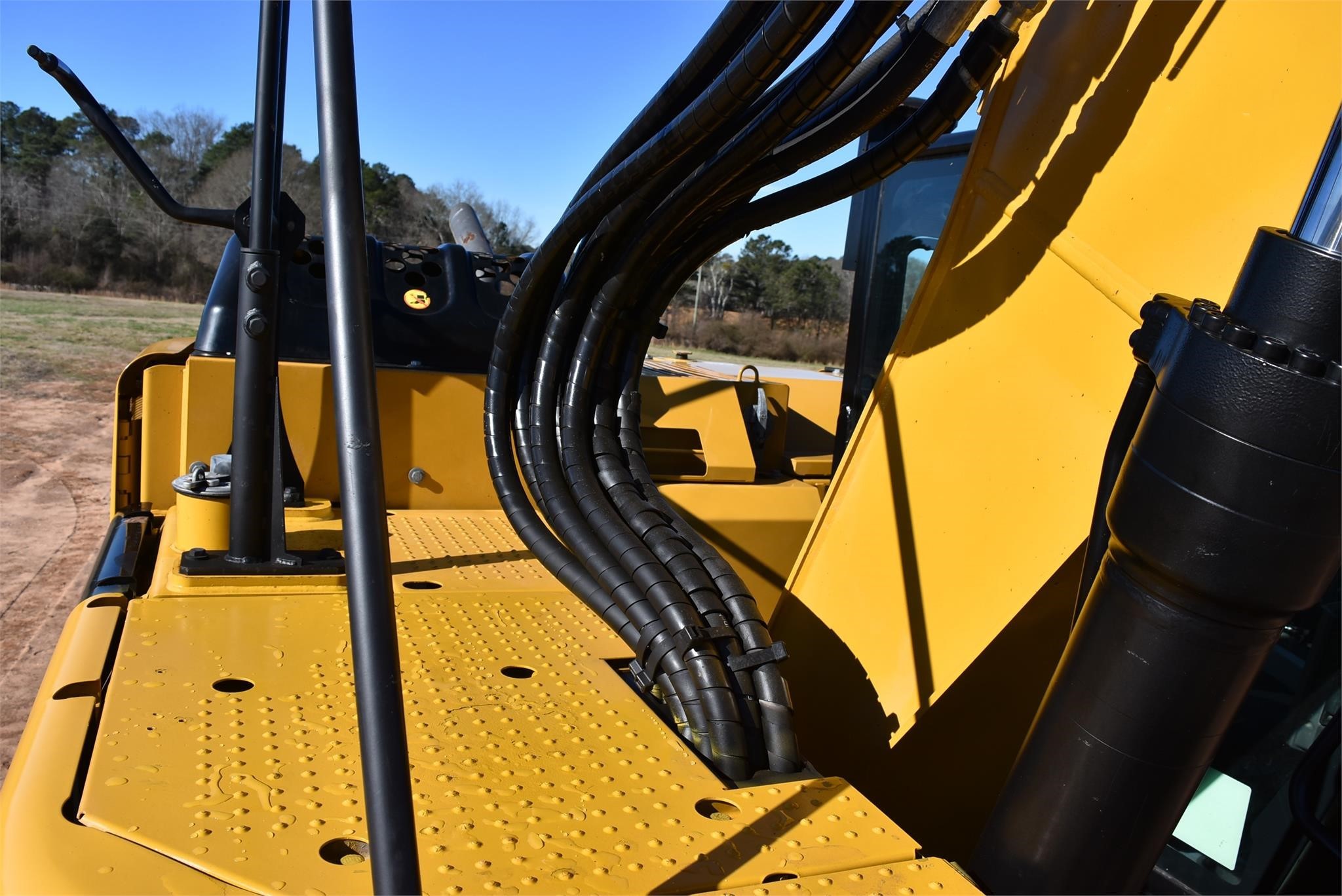 gallery 2018 CATERPILLAR 315F LCR