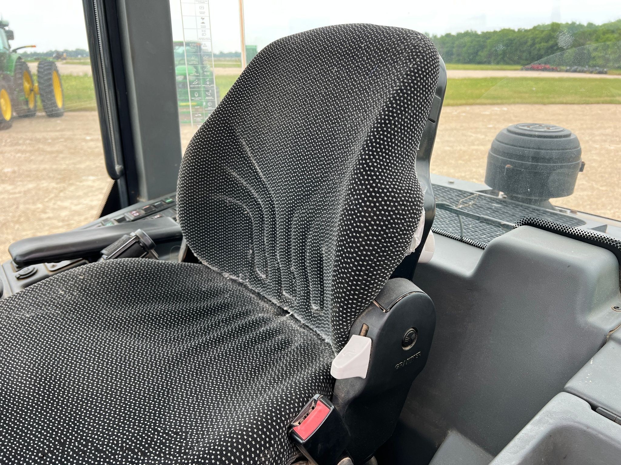 gallery 2016 John Deere 324K wheel loader