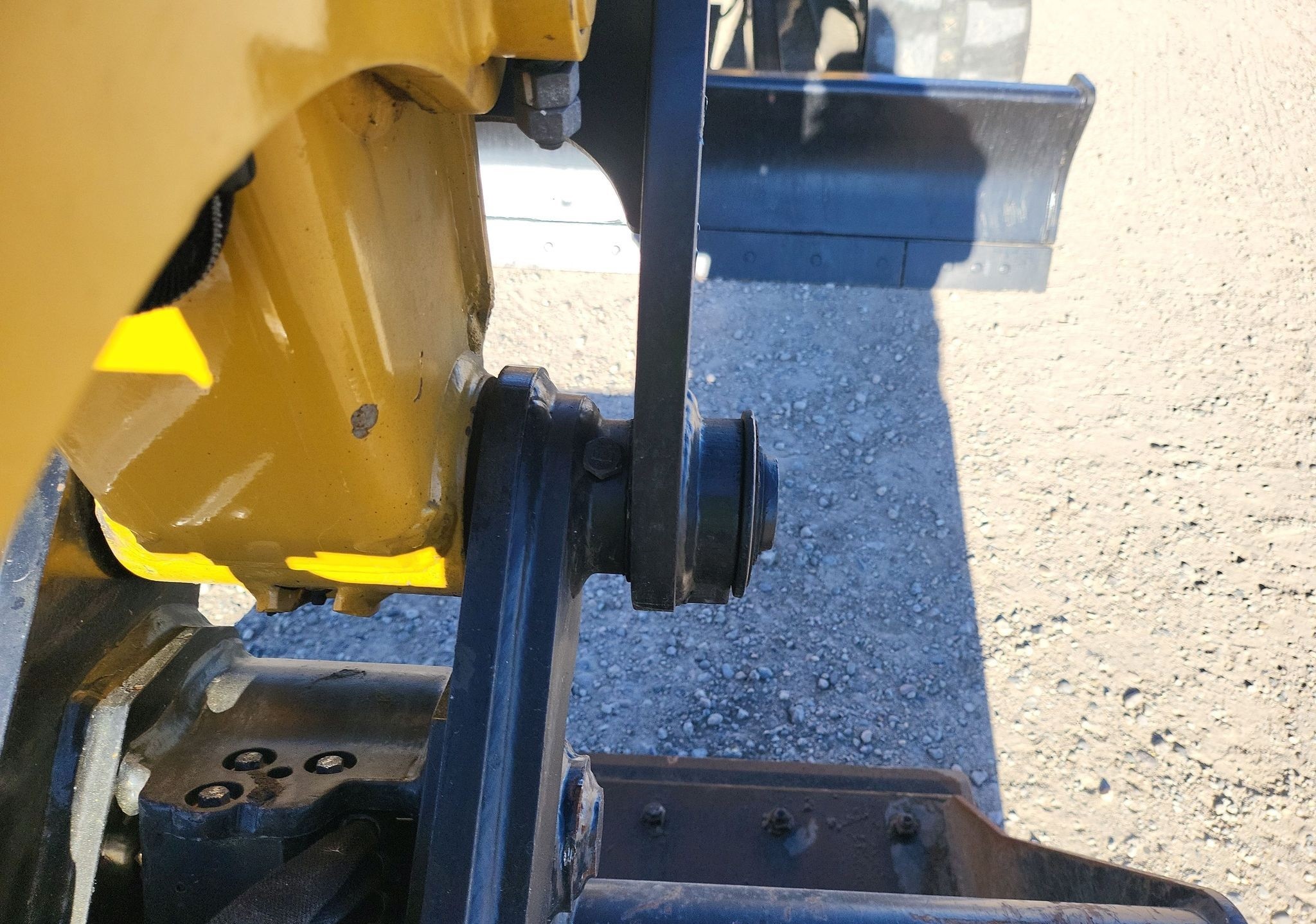 gallery 2023 Caterpillar 305CR mini excavator