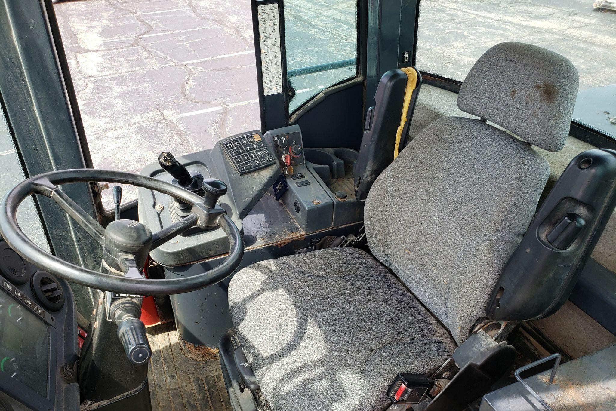 gallery 2004 John Deere 544J wheel loader
