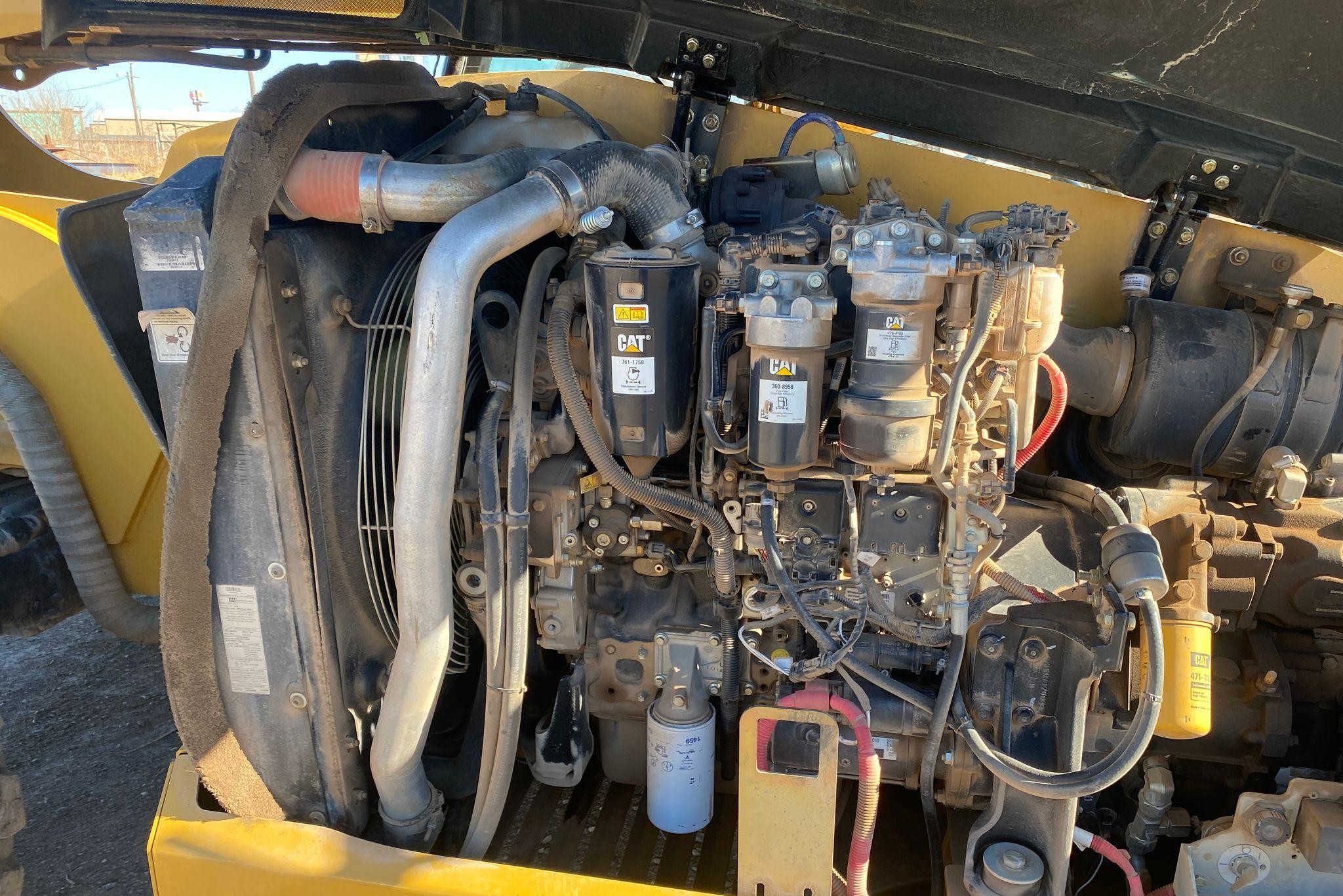 gallery 2017 Caterpillar TL1055D telehandler